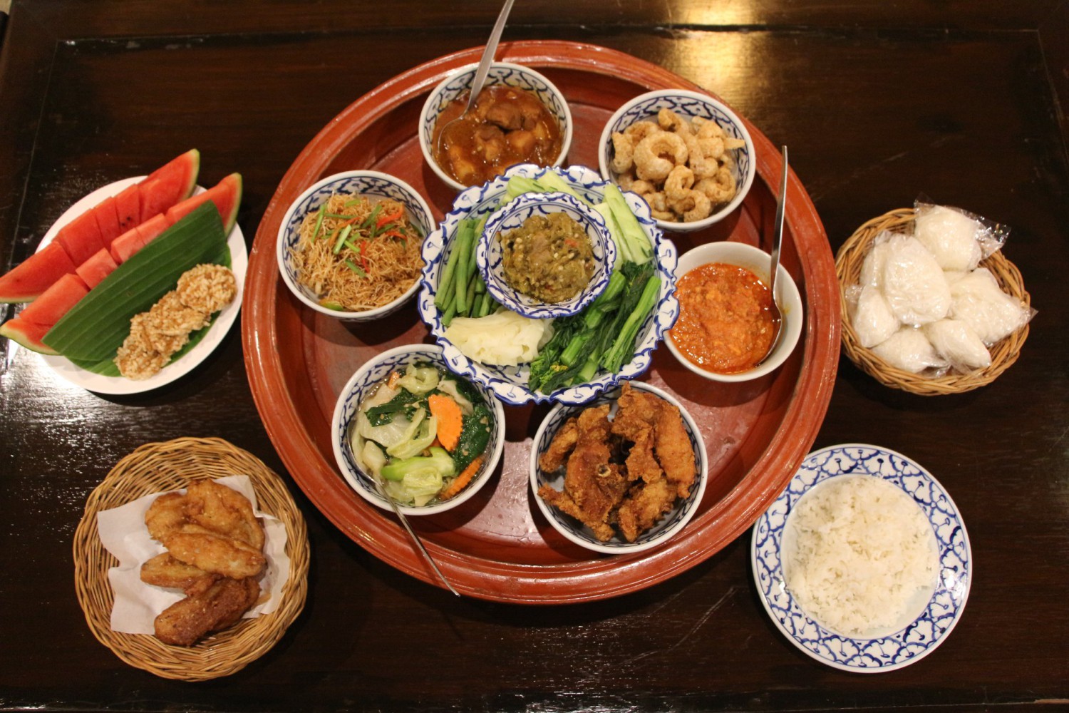 เฮือนขันโตก ขนมจีน บ้านน้ำพริก, Mira Cuisine, ถึงเจียงใหม่ คิทเช่น อาหารเหนือ, สบันงา, คุ้มขันโตก, ลำแต๊ๆ, หอมป้อมหอมเป, บ้านขันโตกฮาลาล