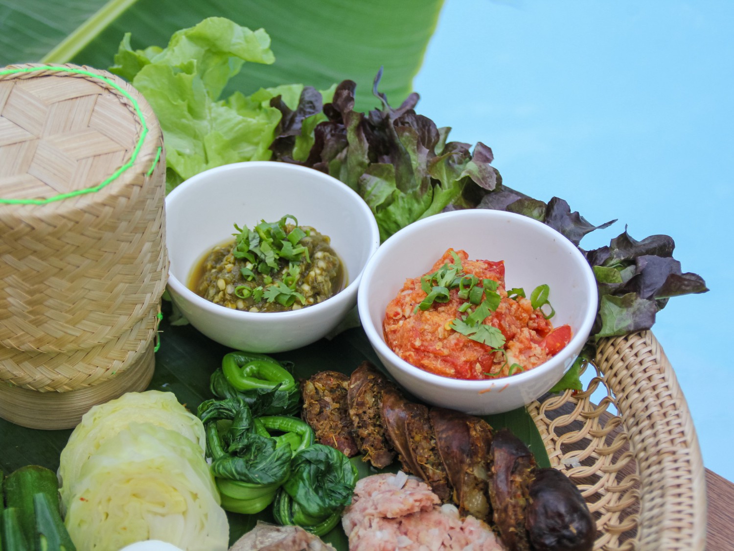 เฮือนขันโตก ขนมจีน บ้านน้ำพริก, Mira Cuisine, ถึงเจียงใหม่ คิทเช่น อาหารเหนือ, สบันงา, คุ้มขันโตก, ลำแต๊ๆ, หอมป้อมหอมเป, บ้านขันโตกฮาลาล