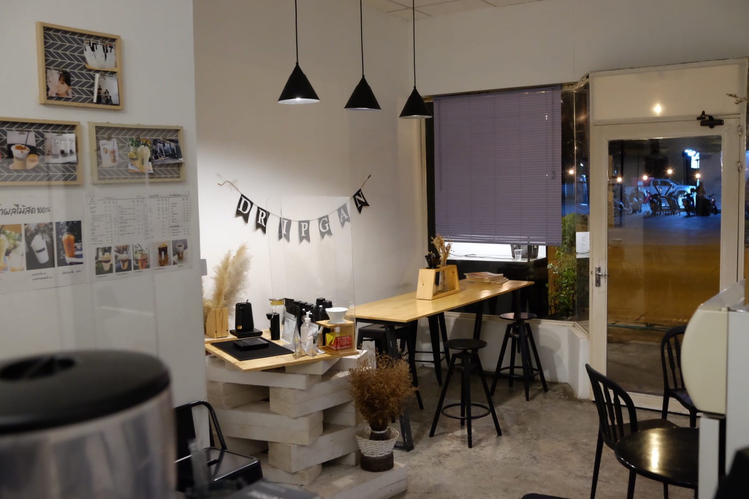 Simple Things, Mindset Cafe, GIVEANDTAKE Cafe House, เถียงนา Coffee and Bakery Farm, TARA Kaffee&amp;Patisserie', Mood Cafe, View doi Coffee Home, One Day One Cafe', สวนพร้าว คาเฟ่, A Little Craft Cafe, Braverly, สวนป่าตากา คาเฟ่, SOON CAFE, Ava Cafe’, Charfinn cafe’, PlumucH, Harmonica 2, River Bar Cafe, Chavee Cafe, TonTong Cafe, สวนเหนือกาแฟ, Diff desofto, สายหวานคาเฟ่, Kyoto Shi Cafe, DRIP GAN, Move on - มูฟออน