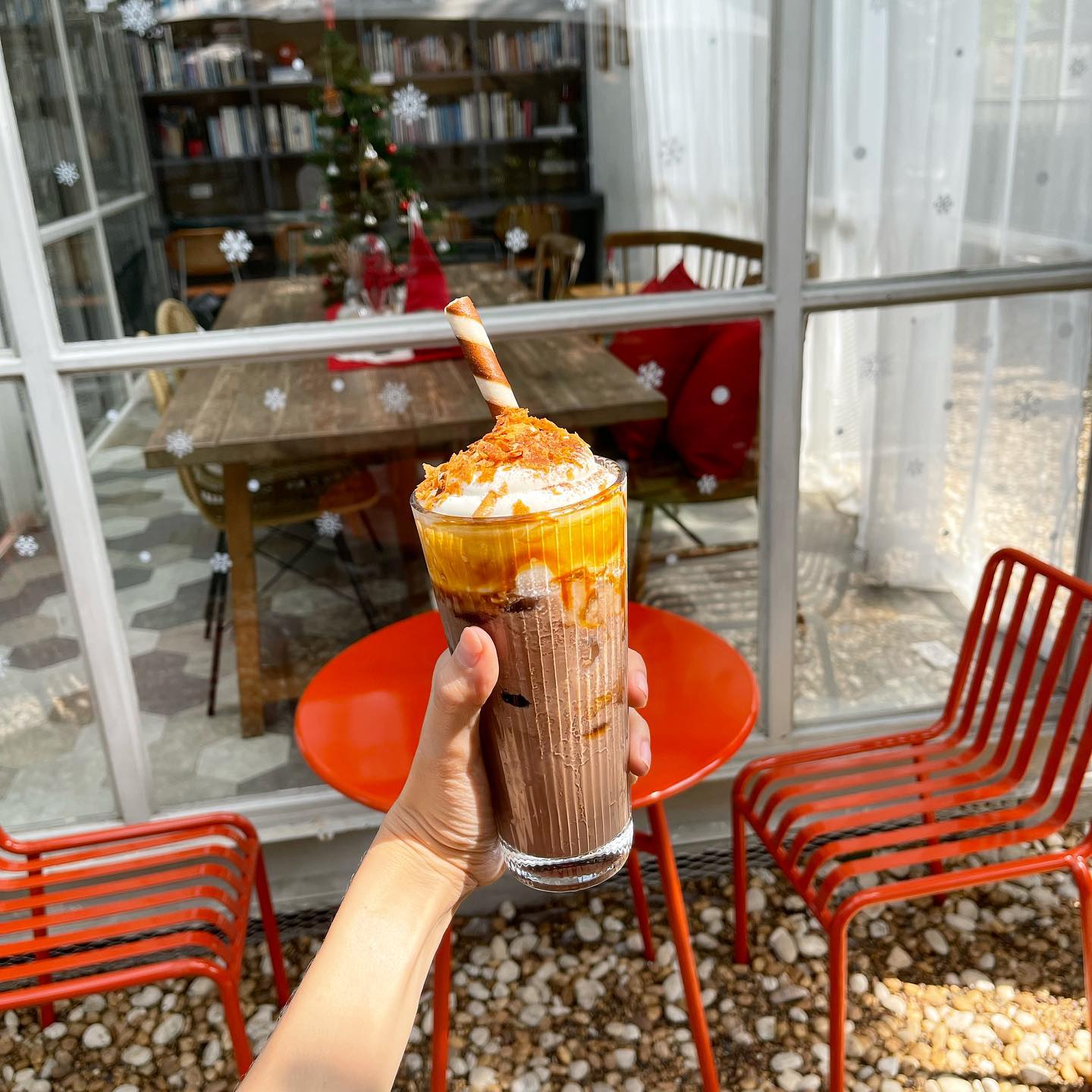 DULCE Casa de Pan, COME escape cafe, Iriscoffee, ปนิษ, Baan Orpor, Loading Caffeine, Little Hideout, Real Cafe, Simple Day Gelato, Cafe' Precious Space Time