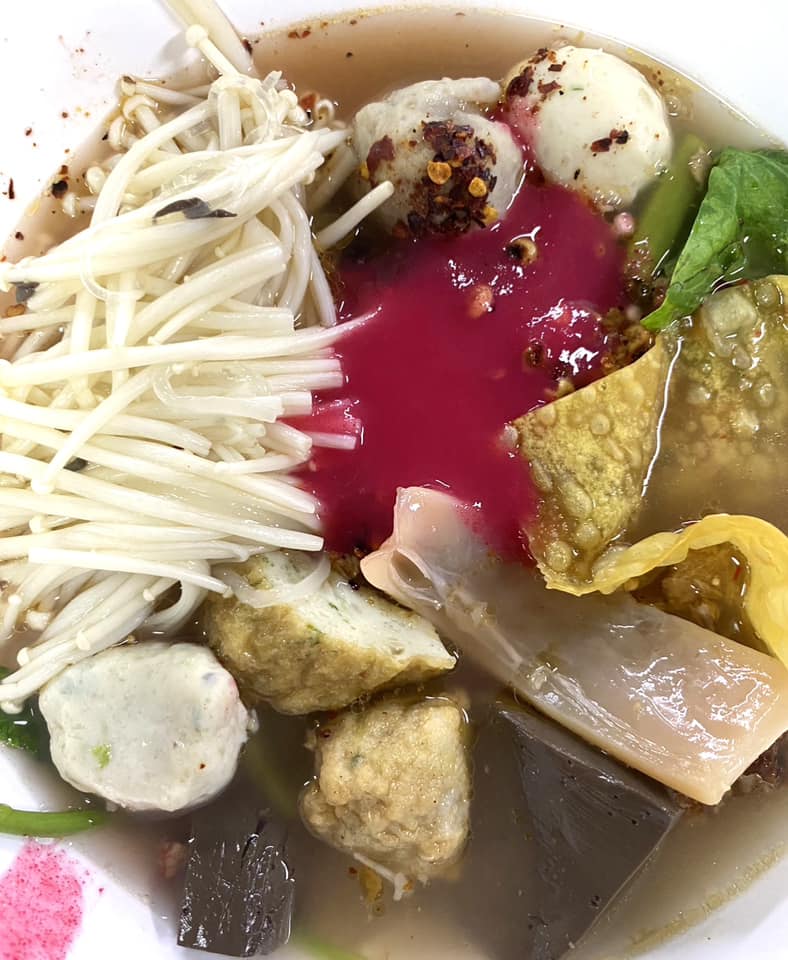 เย็นตาโฟรสเด็ดโบสถ์แม่พระฟาติมา, เย็นตาโฟ คอนแวนต์, อู๋ เย็นตาโฟประตูผี, ร้านไทยรุ่งเรืองเย็นตาโฟเจริญผล, ศาลาแดงเย็นตาโฟ, ปุ๊ เย็นตาโฟ, เตี้ยเย็นตาโฟ, ชาละวันเย็นตาโฟ, เฮียตี๋ ก๋วยเตี๋ยวลูกชิ้นปลาเย็นตาโฟเยาวราชลาดพร้าววังหิน, จิระเย็นตาโฟ, โฟพ่นไฟ, พัวกี่, นายอ้วนเย็นตาโฟเสาชิงช้า, เจ๊อี่ เย็นตาโฟ ต้มยำ, ก๋วยเตี๋ยวเย็นตาโฟพี่หมู รสเด็ด, เม้งโภชนา ปิ่นเกล้า ลูกชิ้นปลา, เจ๊น้อยเย็นตาโฟ พระราม4, เย็นตาโฟ62, ใช่ เตี๋ยวปลา, เย็นตาโฟโพธาราม, เจ้อ้วนเย็นตาโฟ Jeauan yentafo, เย็นตาโฟฮ่องเต้ ศรีย่าน, เย็นตาโฟป้าเสนา เล้งแซ่บ, เพ้งเย็นตาโฟเจ้าเก่า ตลาดห้วยขวาง