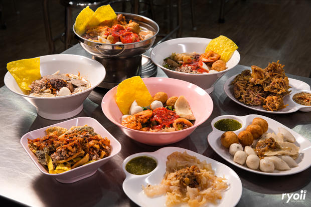 เย็นตาโฟรสเด็ดโบสถ์แม่พระฟาติมา, เย็นตาโฟ คอนแวนต์, อู๋ เย็นตาโฟประตูผี, ร้านไทยรุ่งเรืองเย็นตาโฟเจริญผล, ศาลาแดงเย็นตาโฟ, ปุ๊ เย็นตาโฟ, เตี้ยเย็นตาโฟ, ชาละวันเย็นตาโฟ, เฮียตี๋ ก๋วยเตี๋ยวลูกชิ้นปลาเย็นตาโฟเยาวราชลาดพร้าววังหิน, จิระเย็นตาโฟ, โฟพ่นไฟ, พัวกี่, นายอ้วนเย็นตาโฟเสาชิงช้า, เจ๊อี่ เย็นตาโฟ ต้มยำ, ก๋วยเตี๋ยวเย็นตาโฟพี่หมู รสเด็ด, เม้งโภชนา ปิ่นเกล้า ลูกชิ้นปลา, เจ๊น้อยเย็นตาโฟ พระราม4, เย็นตาโฟ62, ใช่ เตี๋ยวปลา, เย็นตาโฟโพธาราม, เจ้อ้วนเย็นตาโฟ Jeauan yentafo, เย็นตาโฟฮ่องเต้ ศรีย่าน, เย็นตาโฟป้าเสนา เล้งแซ่บ, เพ้งเย็นตาโฟเจ้าเก่า ตลาดห้วยขวาง
