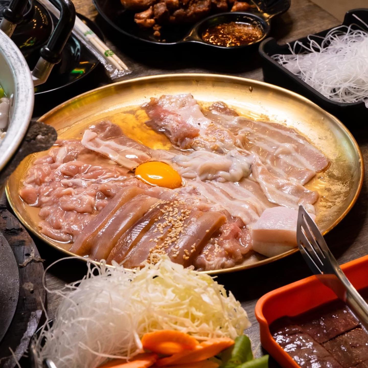 Everyday mookrata &amp; cafe, นั่งปิ้ง หมูกระทะ, Sky grill หมูกระทะ, อารียา หมูกระทะ สาขา 3 รูฟท็อป, หมูกระทะคนรวย, หมูหมึกกุ้ง, Bargyuu, ปิ้งเนย บุฟเฟ่ต์ปิ้งย่างกระทะร้อน อโศก on-the-roof