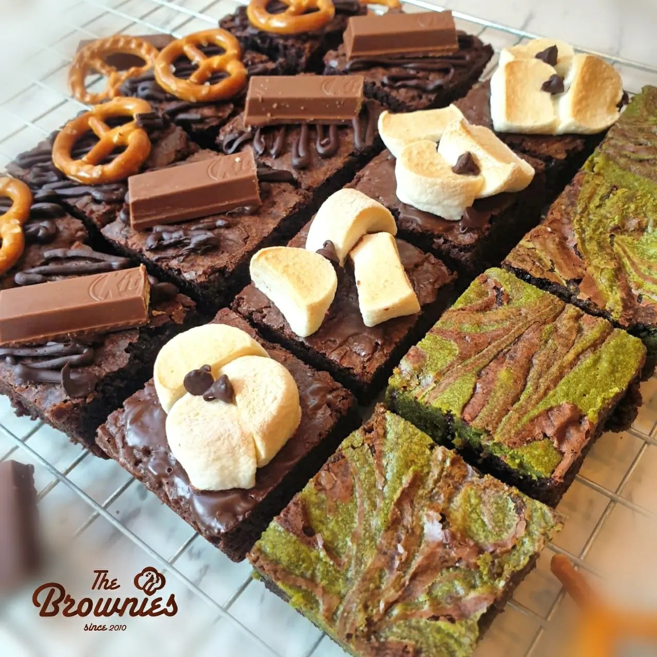 Perfect Bakery, ปลาวี่ ดีเสิร์ท คาเฟ่, A&amp;T Brownie, Memorize Brownie, Black Futon, The Brownies, Only Brownie, Brett___Bake, นัทเบเกอรี่ พิษณุโลก : NUT Bakery
