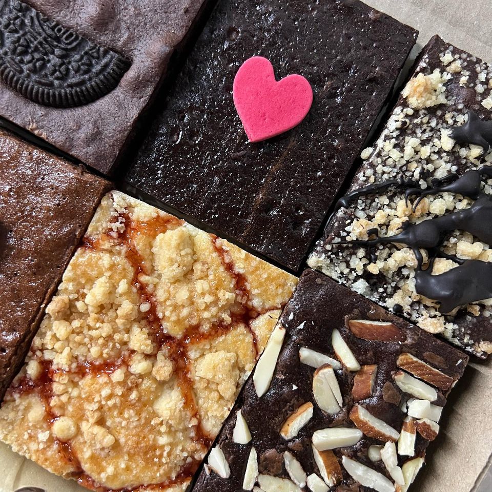Perfect Bakery, ปลาวี่ ดีเสิร์ท คาเฟ่, A&amp;T Brownie, Memorize Brownie, Black Futon, The Brownies, Only Brownie, Brett___Bake, นัทเบเกอรี่ พิษณุโลก : NUT Bakery