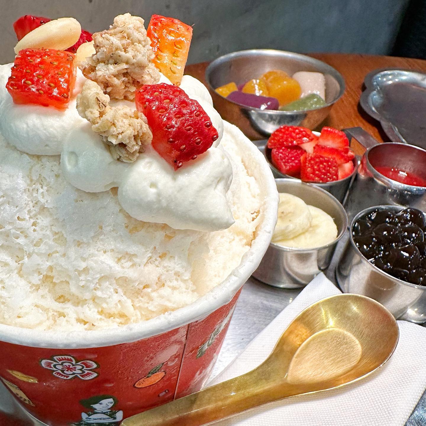 ไสใส, น้ำแข็งไสหว่าหวา, ANG BAO, สาขา Siam Square One, ชื่นใจ, เช็งซิมอี๊ , สาขาเสาชิงช้า, Sweettime, เฮงเฮงอี๊ โชคชัย 4 คุณแวว