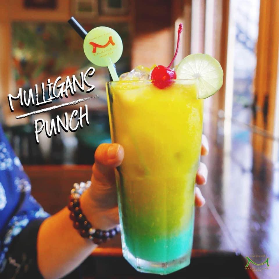 Moonshine Bar, พิซซ่าลันตา Pizza Lanta, Chart Bar, At-Mosphere Rooftop Cafe', Molly, Buddy Beer, Fu Bar, Prime Burger Khaosan, Ranee’s Restaurant, Hippie De Bar