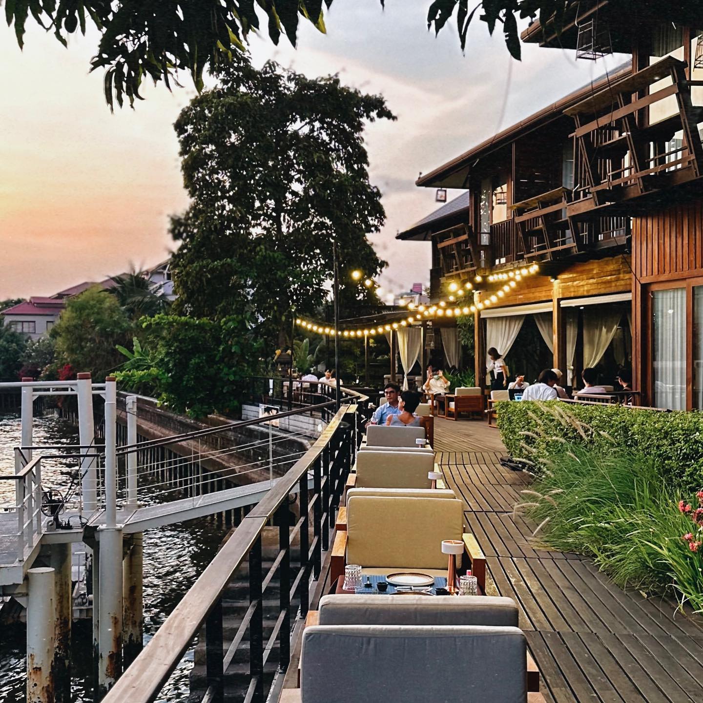 stuff.co, ARCH x CHANN Cafe, เฮโลนมสด, LYNX Coffee