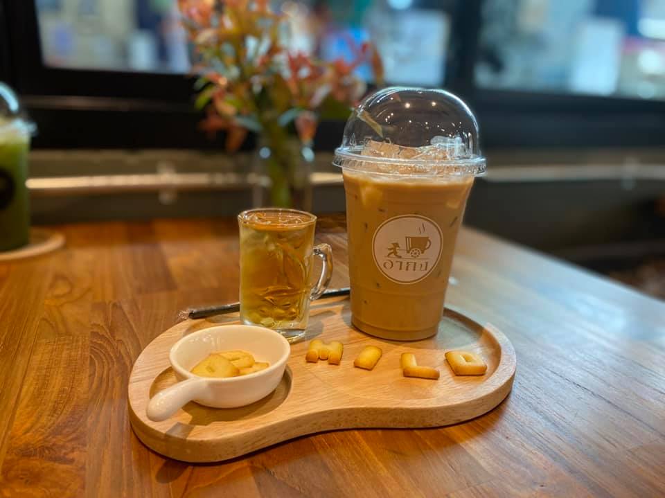พริบพรี คาเฟ่, FOX COFF, Begiin, Coco&amp;coff, Good time Cafe', Me Cafe' Phetchaburi, Tumlay Cafe &amp; Bar, Ka-nod Café, พิเศษ กาแฟ, อากงคาเฟ่, LoveBread Thailand, SPACE TIME Cafe’ Phetchaburi, ณ โรงนา คาเฟ่