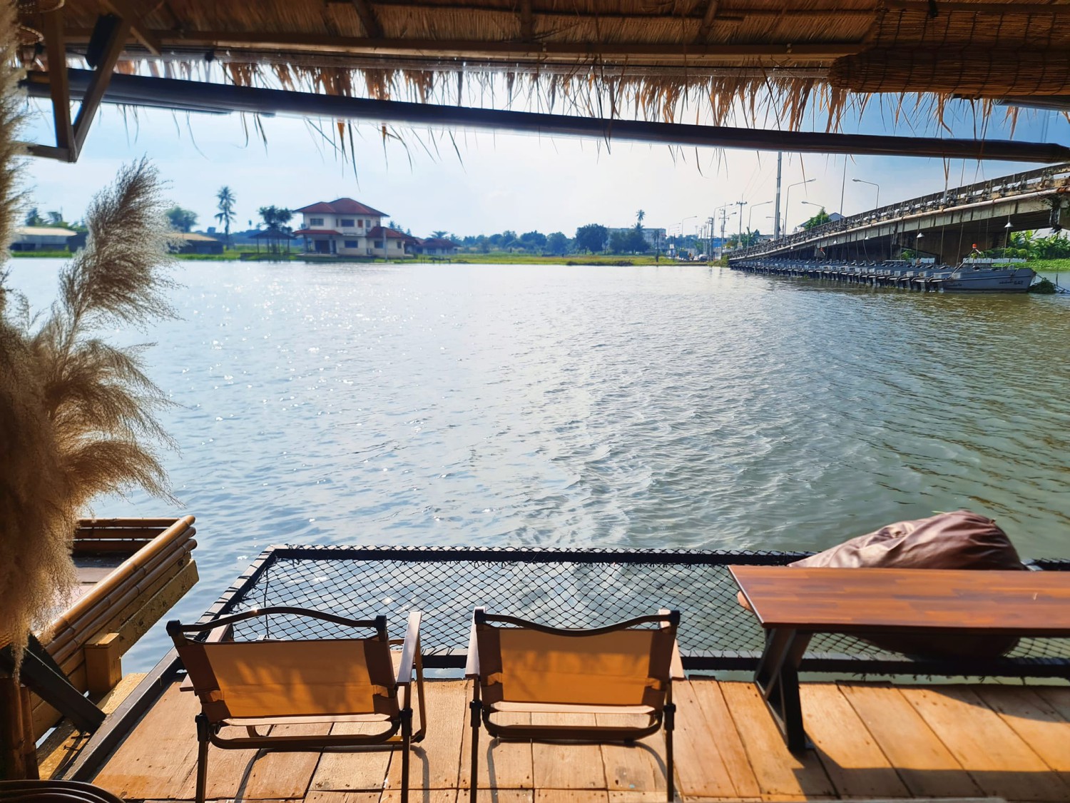 The Sine Cafe’, Whispering cafe, รักษ์น้ำคาเฟ่, Orenchi Cafe, KAWA Coffee and Co., Orenchi Specialty Coffee, Attitude Coffee, Memory House Cafe, In Garden Hut Cafe, ChataThammachart, She's The Legend Cafe, RIVA floating cafe, Good Mood House, นึก คาเฟ่ - วัดไร่ขิง, Ton Khao Terrace, CHADA Tea Boutique, Kark Crof.f