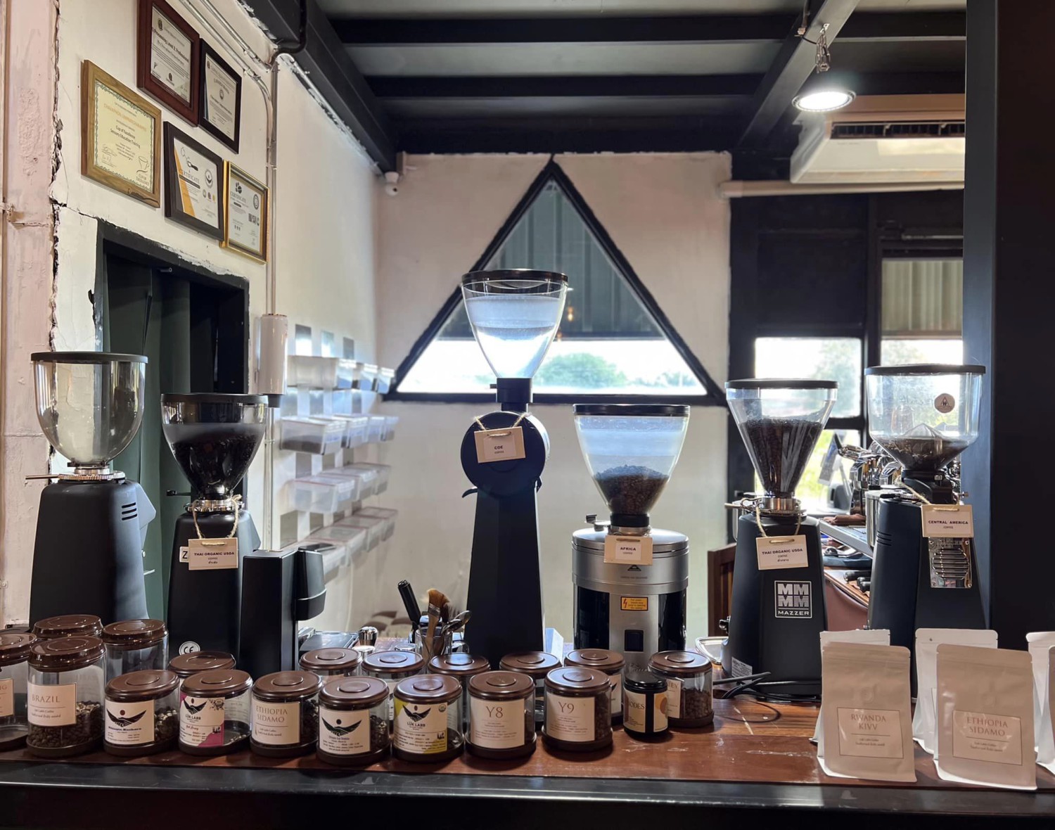 White House Forest, เกษม : KASEM Coffee, Rosie.nak, Luk Labb Coffee, Grande KAFE, KFD in Town, สวรรค์บ้านนา คาเฟ่ Food &amp; Drink, กอหญ้า คาเฟ่, ณ บุ่ง Coffee, polar polar CAFE', Yellow Pumpkin, ร้าน Yellow Pumpkin เปิดบริการตามปกติ 11.00-17.00 น. (ปิดวันพฤหัสบดี), I'm home cafe, ประจำอำเภอ, glinfon, 382 Space Café, La-Moon cafe'