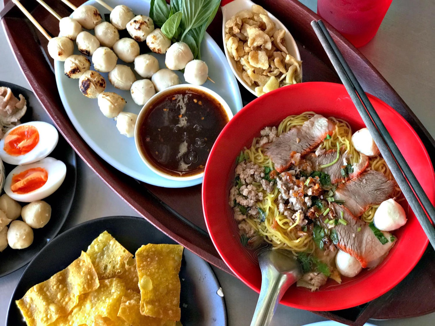 ก๋วยเตี๋ยวเรือในคลอง อยุธยา, กรุงเก่า"เตี๋ยวเรือ", ก๋วยเตี๋ยวเรือลวกปากริมคลอง &amp; หมูกะทะ อยุธยา, ก๋วยเตี๋ยวเรืออยุธยา-โอชินสูตรโบราณ, ร้านก๋วยเตี๋ยวเรือโอ่งบนแพริมแม่น้ำน้อย, ก๋วยเตี๋ยวเรือกิมหลวน อยุธยา, ก๋วยเตี๋ยวเรือ ตาลเดี่ยว'เตี๋ยวเรือ, ก๋วยเตี๊ยวลุงแจ๊ะ (บัวหวาน), ร้านก๋วยเตี๋ยวตาไห (คลองท่อ), ก๋วยเตี๋ยวเรือแม่วันดี อยุธยา, ก๋วยเตี๋ยวเรือแม่ต่วม อยุธยา, ก๋วยเตี๋ยวเรือ เสือร้องไห้, ก๋วยเตี๋ยวเรือ "รสโจ๊ะ" ป้าไวท์, ก๋วยเตี๋ยวเรืออยุธยา ป้าษา2, ก๋วยเตี๋ยววัดใหญ่, ก๋วยเตี๋ยวเรือห้อยขา อยุธยา, ก๋วยเตี๋ยวเรือนายอ๊อฟ สูตร”ยายจง”รสดั้งเดิม, ไทยเทวา ก๋วยเตี๋ยวเรืออยุธยา, ต้อยตลาดแตก สาขาใหญ่ ก๋วยเตี๋ยวเรืออยุธยา