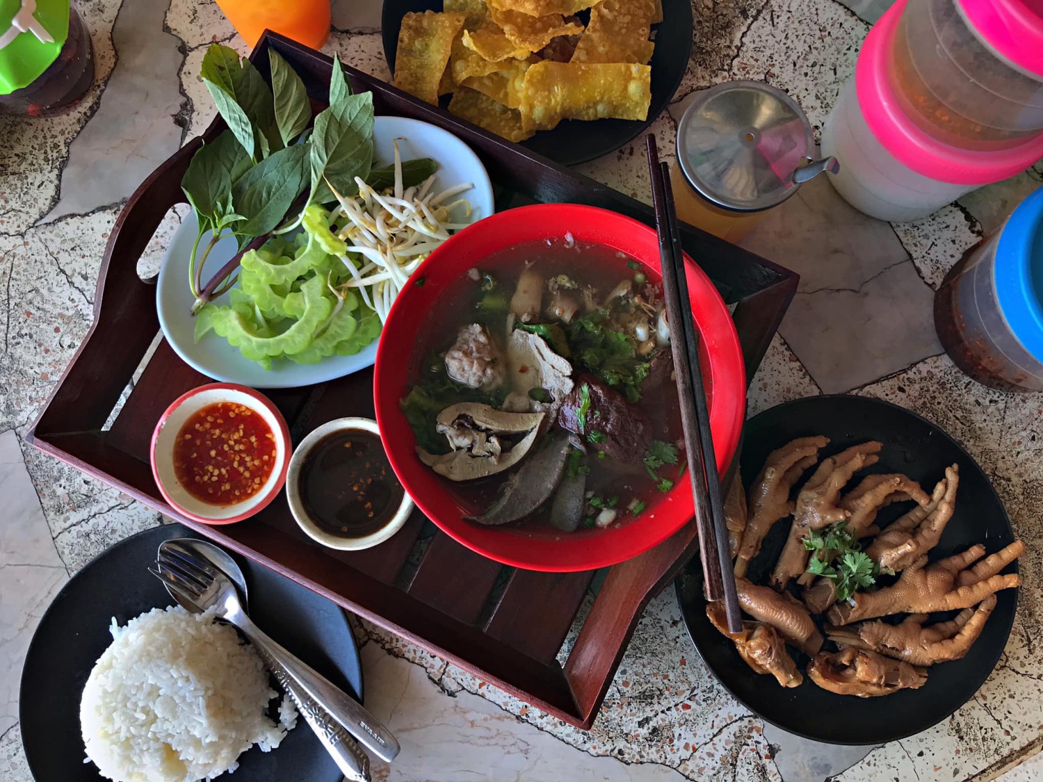 ก๋วยเตี๋ยวเรือในคลอง อยุธยา, กรุงเก่า"เตี๋ยวเรือ", ก๋วยเตี๋ยวเรือลวกปากริมคลอง &amp; หมูกะทะ อยุธยา, ก๋วยเตี๋ยวเรืออยุธยา-โอชินสูตรโบราณ, ร้านก๋วยเตี๋ยวเรือโอ่งบนแพริมแม่น้ำน้อย, ก๋วยเตี๋ยวเรือกิมหลวน อยุธยา, ก๋วยเตี๋ยวเรือ ตาลเดี่ยว'เตี๋ยวเรือ, ก๋วยเตี๊ยวลุงแจ๊ะ (บัวหวาน), ร้านก๋วยเตี๋ยวตาไห (คลองท่อ), ก๋วยเตี๋ยวเรือแม่วันดี อยุธยา, ก๋วยเตี๋ยวเรือแม่ต่วม อยุธยา, ก๋วยเตี๋ยวเรือ เสือร้องไห้, ก๋วยเตี๋ยวเรือ "รสโจ๊ะ" ป้าไวท์, ก๋วยเตี๋ยวเรืออยุธยา ป้าษา2, ก๋วยเตี๋ยววัดใหญ่, ก๋วยเตี๋ยวเรือห้อยขา อยุธยา, ก๋วยเตี๋ยวเรือนายอ๊อฟ สูตร”ยายจง”รสดั้งเดิม, ไทยเทวา ก๋วยเตี๋ยวเรืออยุธยา, ต้อยตลาดแตก สาขาใหญ่ ก๋วยเตี๋ยวเรืออยุธยา