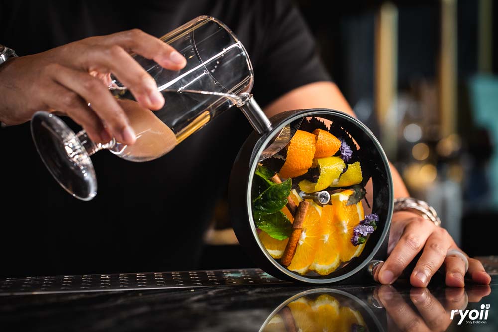 Pachi Bangkok, Seishin Izakaya, Opmbkk, Bar scofflaws, The Cavalry, Honest Mistake Bar, Vela.rooftop, Cat on the roof, Shaka Grill & Bar, The Garrison Bangkok, OLDER, Paper Butter