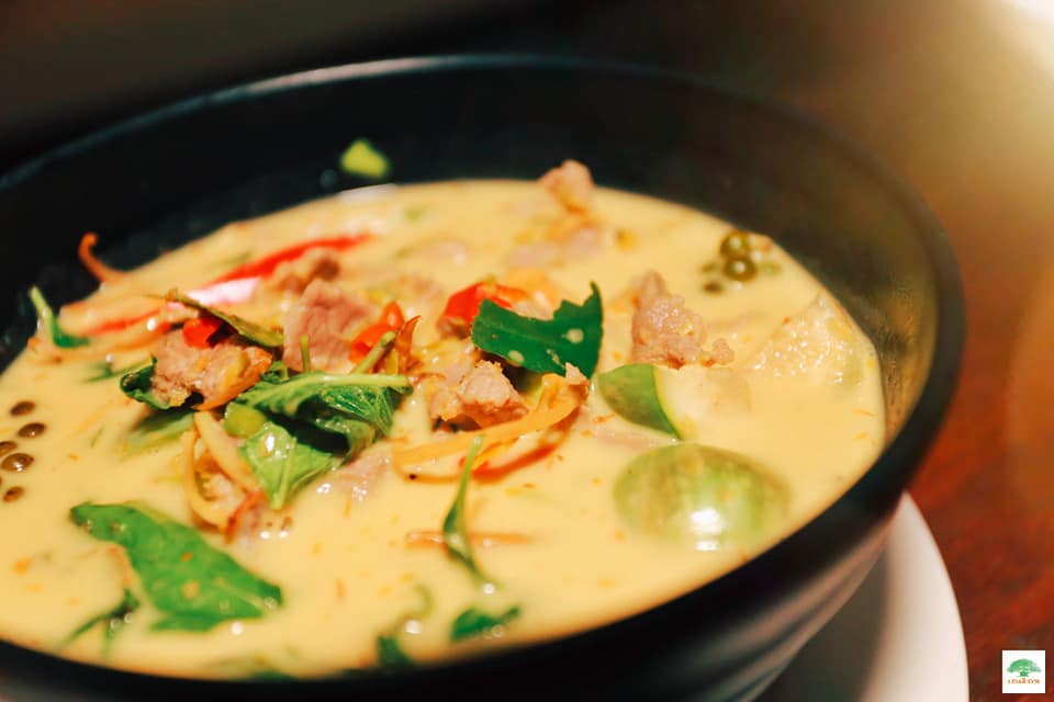 ร้านอ้นส้มตำปูม้า, ไผ่ขวาง, Zaab Station, เอมโอช by The Story, ครัวกางนา, คุ้มขวัญเจ้าเอย, ร้านบ้านเด, กุ่ยหมง, สวนอาหารเบญจรงค์ สุพรรณบุรี, ขัวะ, ลายน้ำ, มุมสบายครัวริมคลอง, ข้าวต้มโกเฑียร, นพรัตน์ ภัตตาคาร, กุ้งเป็น (เจ๊เน้ย), ขนาบน้ำสุพรรณบุรี and mellow, เรือนแพ (ครัวสุพรรณ) &amp; รีสอร์ท, ริมคลองเฮ้าส์, สุรชัยปลาเผา บึงไผ่แขก, Taiheiyo sushi suphanburi
