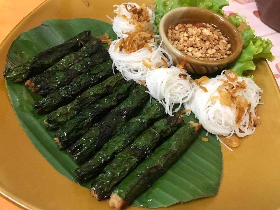 ร้านอ้นส้มตำปูม้า, ไผ่ขวาง, Zaab Station, เอมโอช by The Story, ครัวกางนา, คุ้มขวัญเจ้าเอย, ร้านบ้านเด, กุ่ยหมง, สวนอาหารเบญจรงค์ สุพรรณบุรี, ขัวะ, ลายน้ำ, มุมสบายครัวริมคลอง, ข้าวต้มโกเฑียร, นพรัตน์ ภัตตาคาร, กุ้งเป็น (เจ๊เน้ย), ขนาบน้ำสุพรรณบุรี and mellow, เรือนแพ (ครัวสุพรรณ) &amp; รีสอร์ท, ริมคลองเฮ้าส์, สุรชัยปลาเผา บึงไผ่แขก, Taiheiyo sushi suphanburi