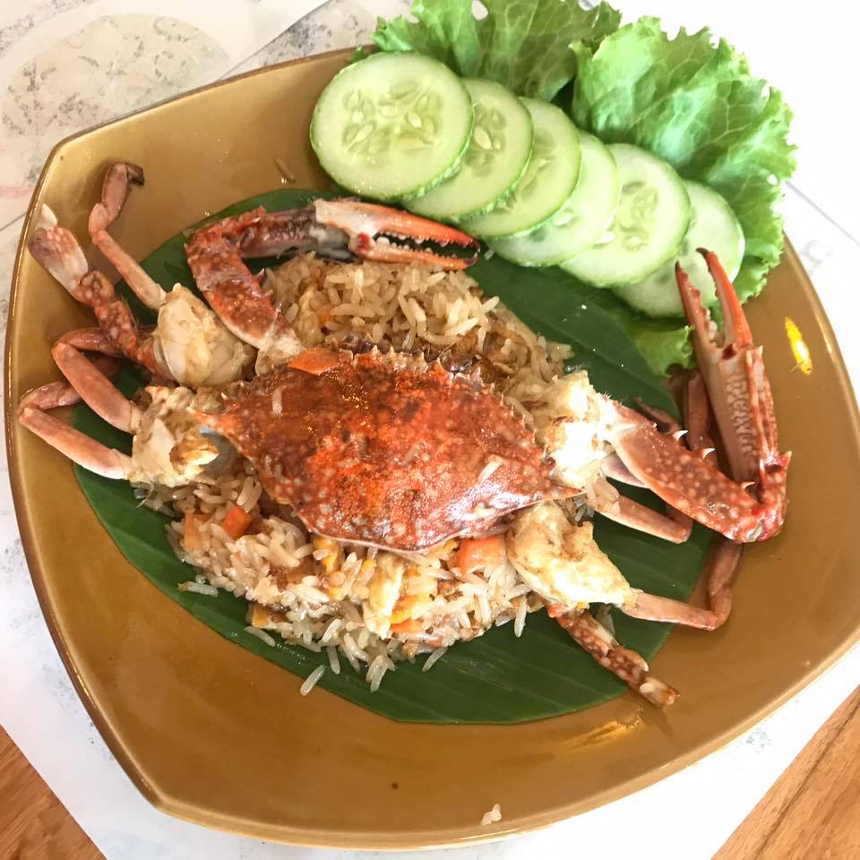 ร้านอ้นส้มตำปูม้า, ไผ่ขวาง, Zaab Station, เอมโอช by The Story, ครัวกางนา, คุ้มขวัญเจ้าเอย, ร้านบ้านเด, กุ่ยหมง, สวนอาหารเบญจรงค์ สุพรรณบุรี, ขัวะ, ลายน้ำ, มุมสบายครัวริมคลอง, ข้าวต้มโกเฑียร, นพรัตน์ ภัตตาคาร, กุ้งเป็น (เจ๊เน้ย), ขนาบน้ำสุพรรณบุรี and mellow, เรือนแพ (ครัวสุพรรณ) &amp; รีสอร์ท, ริมคลองเฮ้าส์, สุรชัยปลาเผา บึงไผ่แขก, Taiheiyo sushi suphanburi