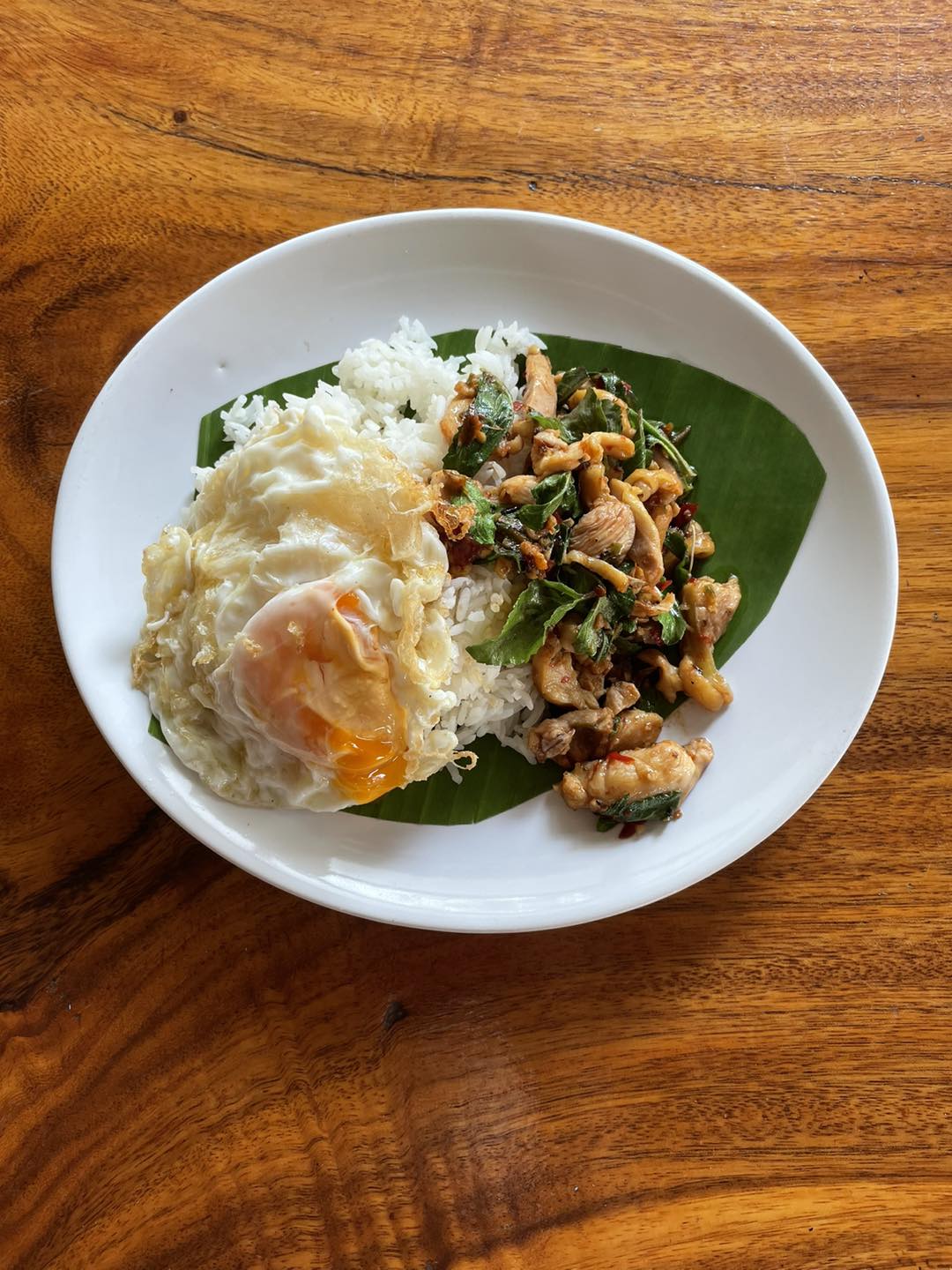 ร้านอ้นส้มตำปูม้า, ไผ่ขวาง, Zaab Station, เอมโอช by The Story, ครัวกางนา, คุ้มขวัญเจ้าเอย, ร้านบ้านเด, กุ่ยหมง, สวนอาหารเบญจรงค์ สุพรรณบุรี, ขัวะ, ลายน้ำ, มุมสบายครัวริมคลอง, ข้าวต้มโกเฑียร, นพรัตน์ ภัตตาคาร, กุ้งเป็น (เจ๊เน้ย), ขนาบน้ำสุพรรณบุรี and mellow, เรือนแพ (ครัวสุพรรณ) &amp; รีสอร์ท, ริมคลองเฮ้าส์, สุรชัยปลาเผา บึงไผ่แขก, Taiheiyo sushi suphanburi