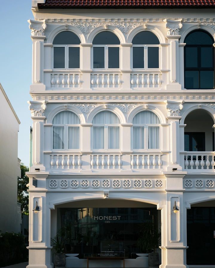 MOONSTo̲̲NE, Bread Crumbs Cafe, Happy Cafe and Minifarm, เสื่อผืน หมอนใบ, WA-Phuket, Honest Coffee &amp; Service, Grove Phuket, RYN, DouBrew Coffee &amp; Craft, The Tent, หนัง(สือ)2521