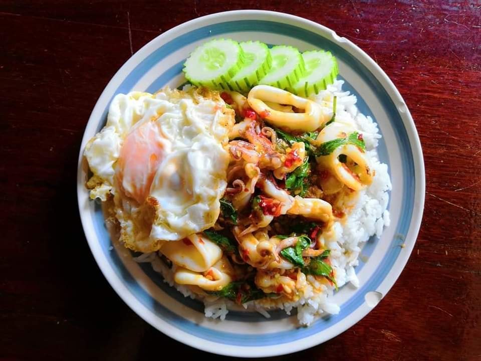 ร้านน้องเจเจ อาหารไทยพื้นบ้าน ซ.หัวหิน43-45, ร้านลุงบังหัวปลาหม้อไฟ หัวหิน, ร้านบ้านครูส่วน by ปลา, Tanya's, ร้านเกี๊ยวปลานำชัย, เจ๊กเปี๊ยะ, ครัวแม่ฬา, บ้านอิสระ, พาสใต้ บาย เชฟเต้หัวหิน Pastay by cheftae, ครัวเจ๊เนี้ยวหัวหิน51, โกหมาก หัวหิน, ซาลาเปาเตาถ่าน BY ยายม่วย, ร้านขนมไทยแม่เก็บหัวหิน, ครัวแม่กะเมย