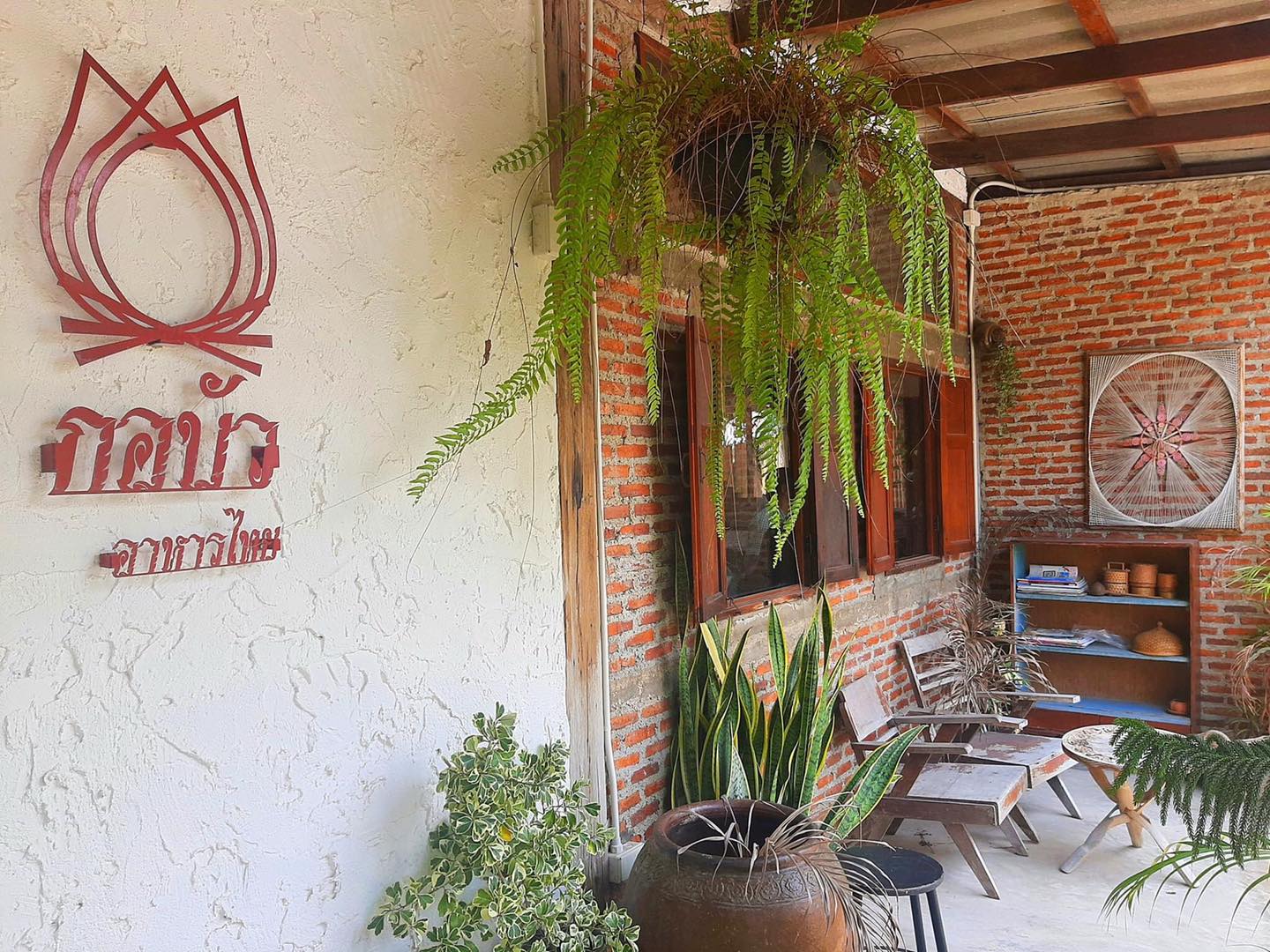กอบัว, บ้านอาหารไทย, บ้านบัว, บ้านรั้วไม้ Cuisine & Cafe, ครัวหอมมันปู, ร้านไหน อุทยานหินเขางู ราชบุรี, สวนอาหาร รางตาล, Pakmud แซ่บหมูทะ, สาขาโพธาราม, ถึงพริกถึงขิง, มะม่วงคู่, เนื้อต้มบ้านสิงห์ เจ๊ติ๋ม, โกรกแดง, ชุมทางของอร่อย, Mainichi365, Octospider restaurant, Lim cafe Photaram, ครัวตะนาวศรี สวนผึ้ง ราชบุรี, อาตี๋โกปี๊, โอปอชิฟฟ่อนเค้ก, ก๋วยเตี๋ยวปลาแม่กลอง, ติ๋มเค้กมะพร้าวอ่อน, ก๋วยเตี๋ยวโบราณป้าฮวย, โอ่งข้าวโอ่งน้ำ, ครัวม่อนไข่ สวนผึ้ง ราชบุรี, ShabuDo