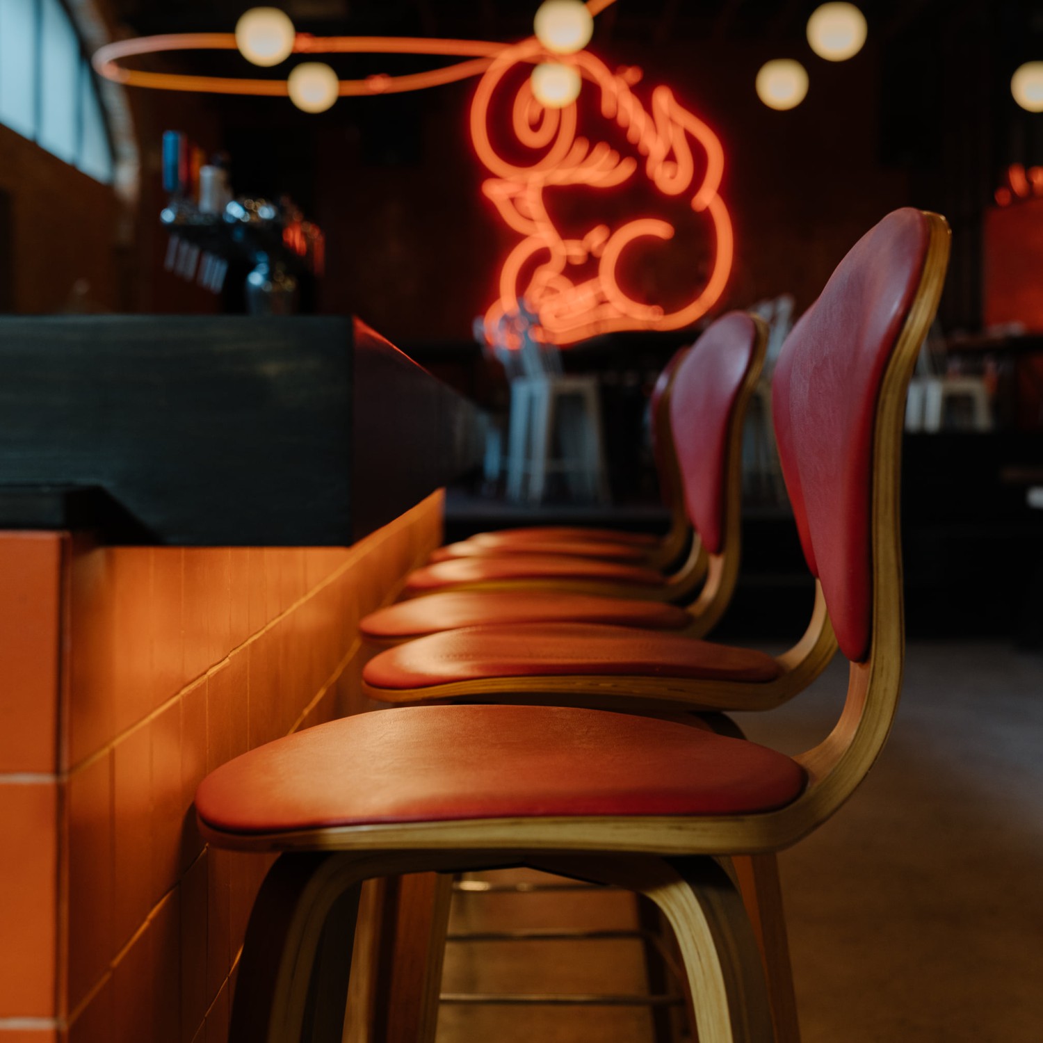 Pachi Bangkok, AINU Bar, Beer Belly Bkk, Cardroom BKK, She Bar, Rabbit Hole, Ekamai Beer House, SOHO BKK, Thonglor Yokocho トンロー横丁, Nowhere (โนแวร์), Another Round, HEAP Cafe' &amp; Restaurant