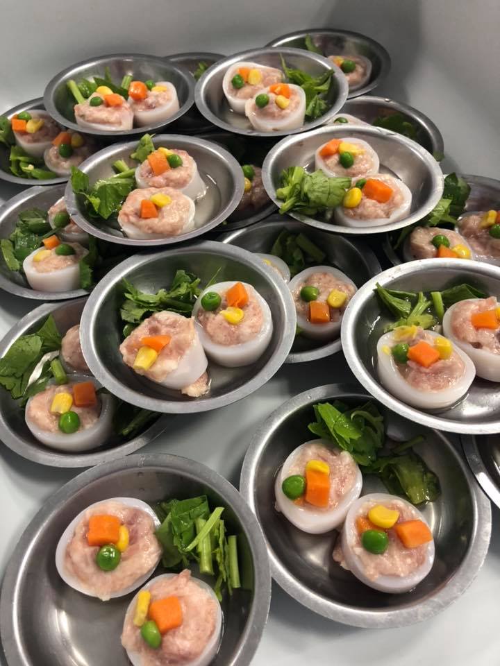 โจ๊กโรงเตี๊ยม, ติ่มซำ หอเจี๊ยะ at ชุมพร, ข้าวเหนียวปิ้งวินเทจ ชุมพร, Coffeebar99 , บ้านยาย ชุมพร, หนึ่งติ่มซำชุมพร, เทียนชัย, ข้าวแกงยายหลิว, ชุมพรแต่เตี้ยม, ซาลาเปาคุณก้อย วังไผ่