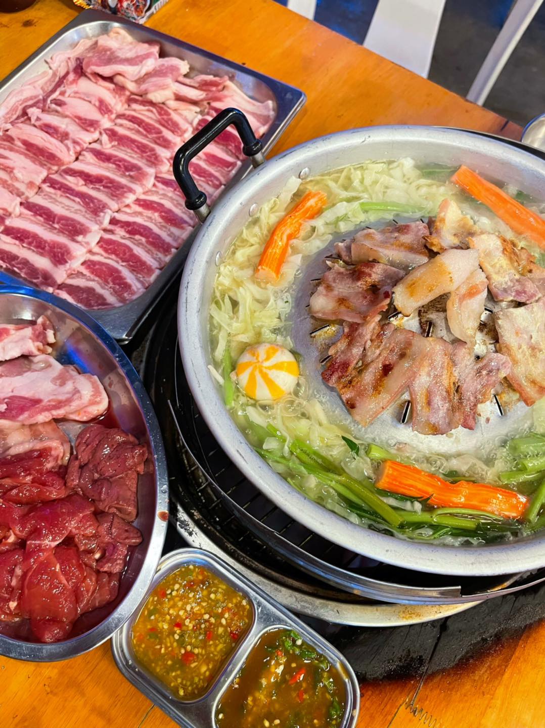 สำรับกับข้าว, ก๋างโต้ง, ครัวจันทร์หอม, จุ่มยักษ์, บ้านแม่คุณ, Miyako Japanese, สุดาพร หมูกะทะ, ตะบันตำ ตำถาดบันลือโลก