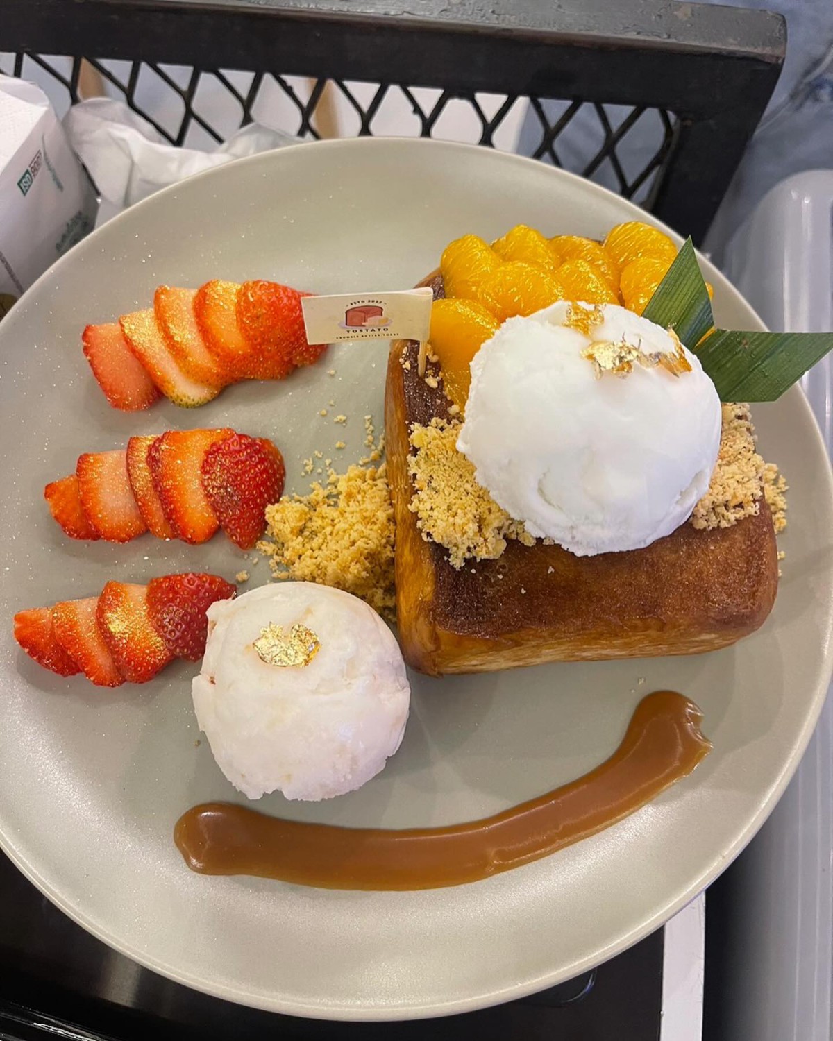 ประจักษ์, REN Cafe and Goods, Tostato Charoen Krung, ตั้งใจย่าง, Sarnies Bangkok, HĒIJīi Bangkok, เล่าสี่ เกาเหลาเลือดหมู, Henryfry, ทับทิมกรอบ หน้าวัดสุทธิ, ลูกชิ้นปลาเจ้าหลง, Baan Phadthai, เชอร์รี่ เย็นตาโฟ, ร้านเหรียญทอง เจริญกรุง 23, ก๋วยเตี๋ยวหลอดเจ๊ใหญ่, ฮ้งลูกชิ้นปลาเยาวราช