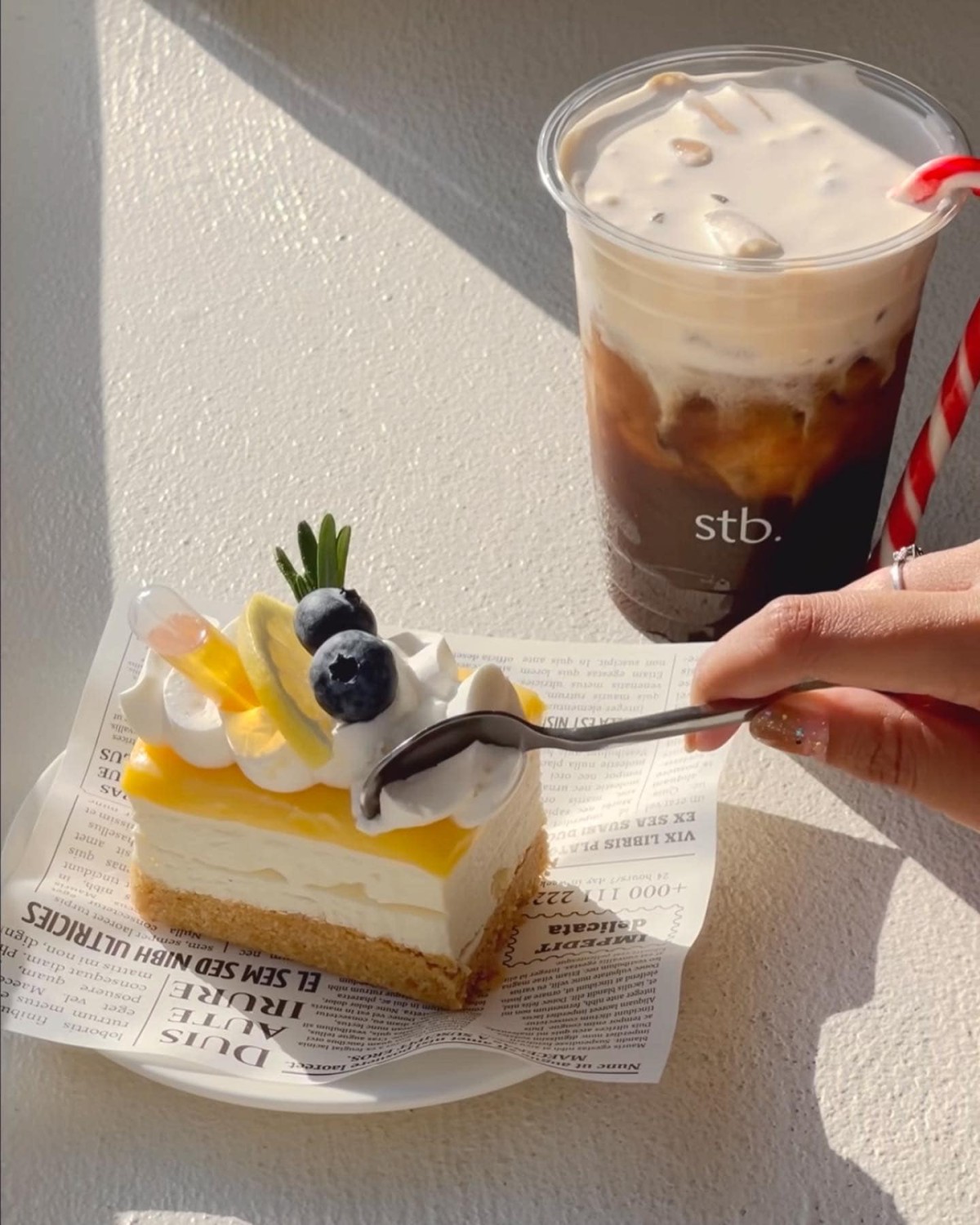 Smitten Cafe and Decor, Thong Ampai Café, THREE Cafe, Continue.cafe, Sunday in 345 cafe, Aprilhouse, The Aileen Cafe', Oliva Cafe, The Kottage Cafe, Plant Cafe, ปิ่นโตนามีตาล, Baan Kanom De'Pathum, Pumpkin Art Town, Mushroom Hut Cafe, KAD Cafe - กาด คาเฟ่, ADAM cafe