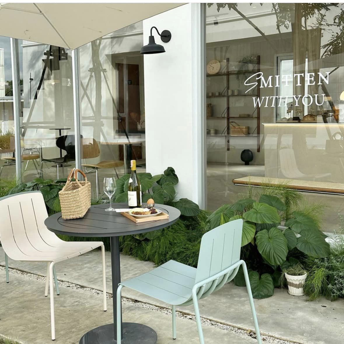 Smitten Cafe and Decor, Thong Ampai Café, THREE Cafe, Continue.cafe, Sunday in 345 cafe, Aprilhouse, The Aileen Cafe', Oliva Cafe, The Kottage Cafe, Plant Cafe, ปิ่นโตนามีตาล, Baan Kanom De'Pathum, Pumpkin Art Town, Mushroom Hut Cafe, KAD Cafe - กาด คาเฟ่, ADAM cafe