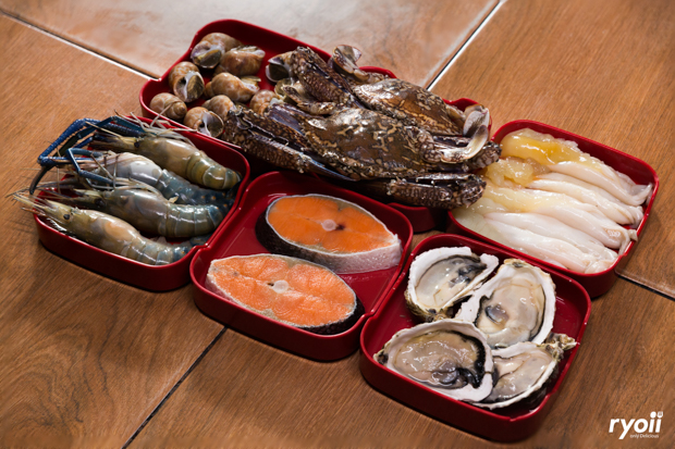 Baan suki, Y.O.U หมูกระทะ, JJANG restaurant and BBQ, ฮ่องเต้ สุกี้-ปิ้งย่าง บุฟเฟ่ต์, สุกี้ตี๋น้อย, สาขาเลียบด่วนเอกมัยรามอินทรา, BestBeef, ปิ้ง-ย่างเทวดา, Happy Suki, 18 มงกุฎ สุกี้-ชาบู, สุกี้ดารา, อร่อยติ่มซำ สุกี้สไตล์ฮ่องกง