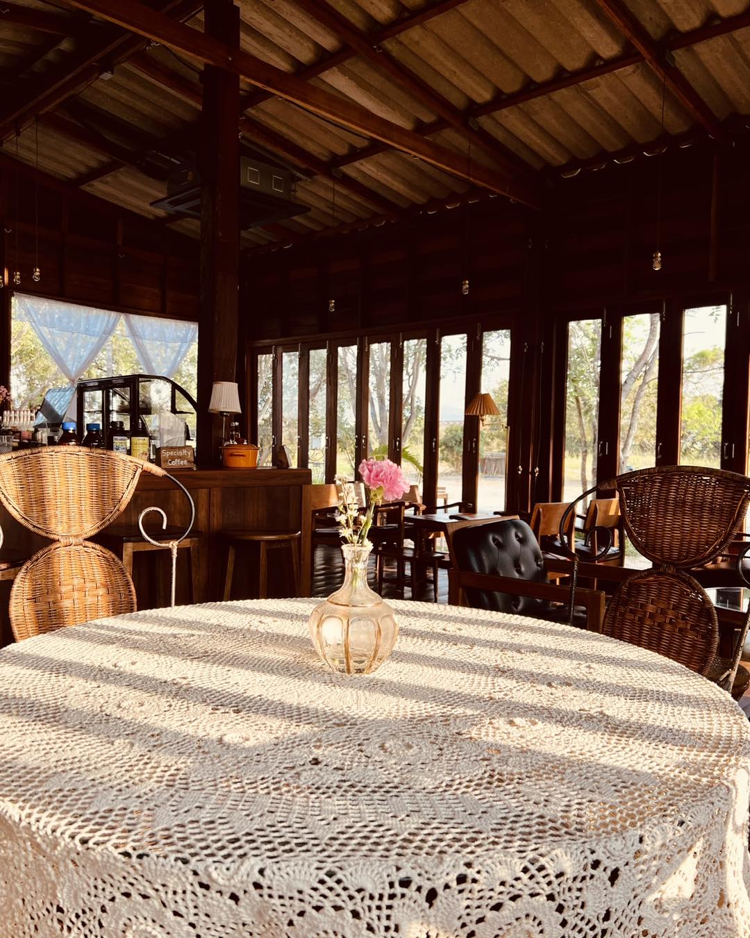 Way Coffee House, Piccolo BangSaen, Peaceful Cafe, Artory.cafe.crafts, Cubbie ‘s, To Die For Coffee, U Cafe & Bakery, A blank coffee, Coffee Train, WON HOUSE, Standtall Coffee, Small House Coffee