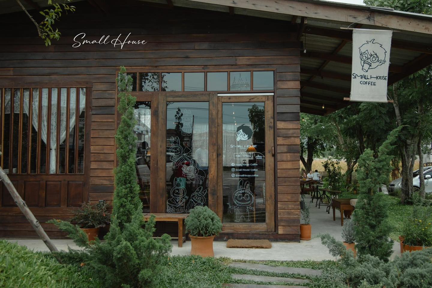 Way Coffee House, Piccolo BangSaen, Peaceful Cafe, Artory.cafe.crafts, Cubbie ‘s, To Die For Coffee, U Cafe & Bakery, A blank coffee, Coffee Train, WON HOUSE, Standtall Coffee, Small House Coffee