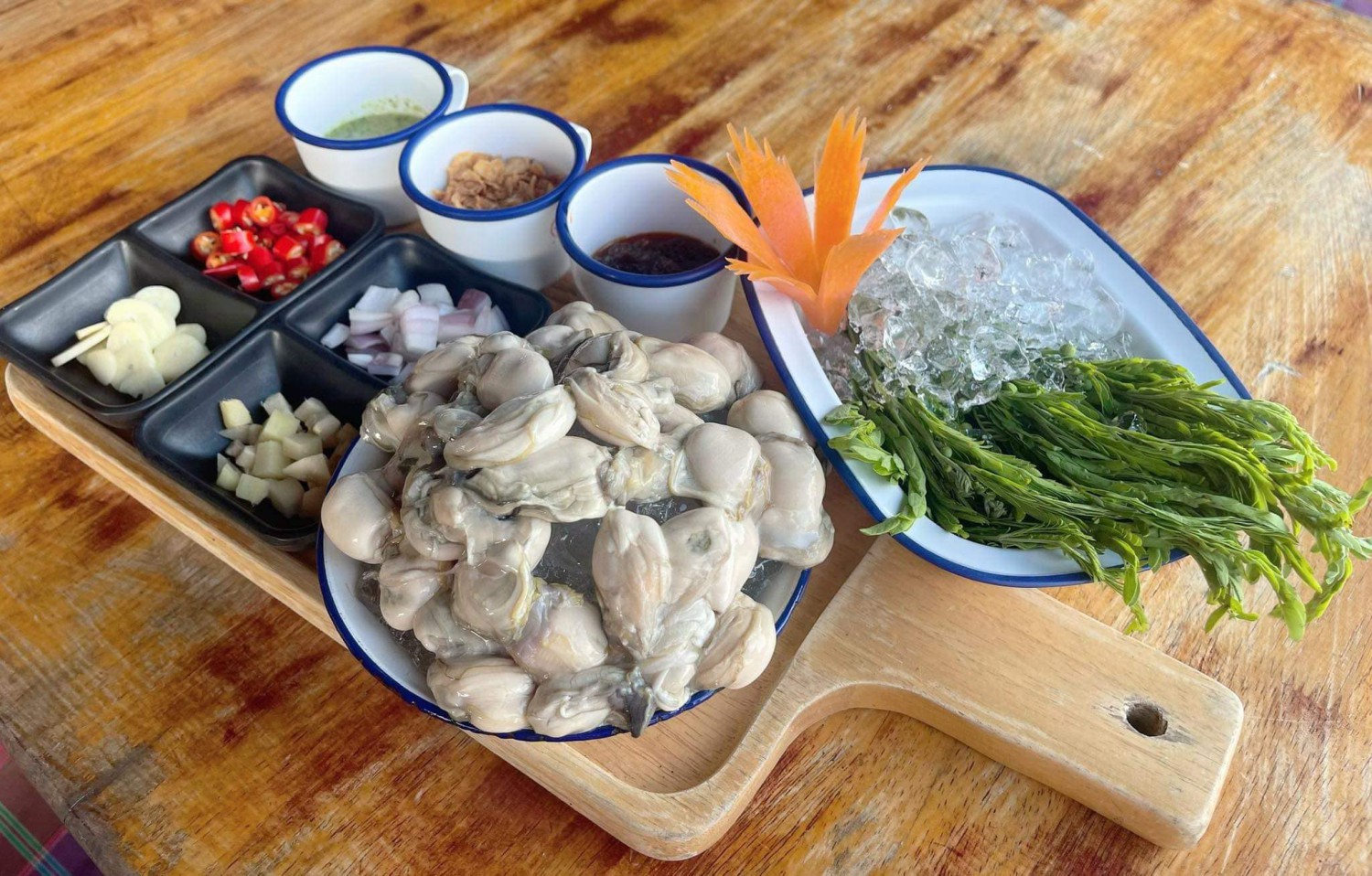 แคลิฟอร์เนียลาบก้อย &amp; เนื้อวัวสด, หลังวัง, เป็ดย่างคูเมือง, ร้านเป็ดย่างคูเมือง เปิดบริการตามปกติ ทุกวัน 08.00-18.00 น., สอบถามเพิ่มเติม โทร. 093-484-8687, จิ้งนำ ขาหมู, ไก่ย่างสีดา, มีไฮมีนา, ร้านอีสาน ประตูนำชัย, บุรีรัมย์เป็ดย่าง, ร้านอาหารตรี คาเฟ่ แอนด์ เรสเตอรองต์, สองพี่น้อง