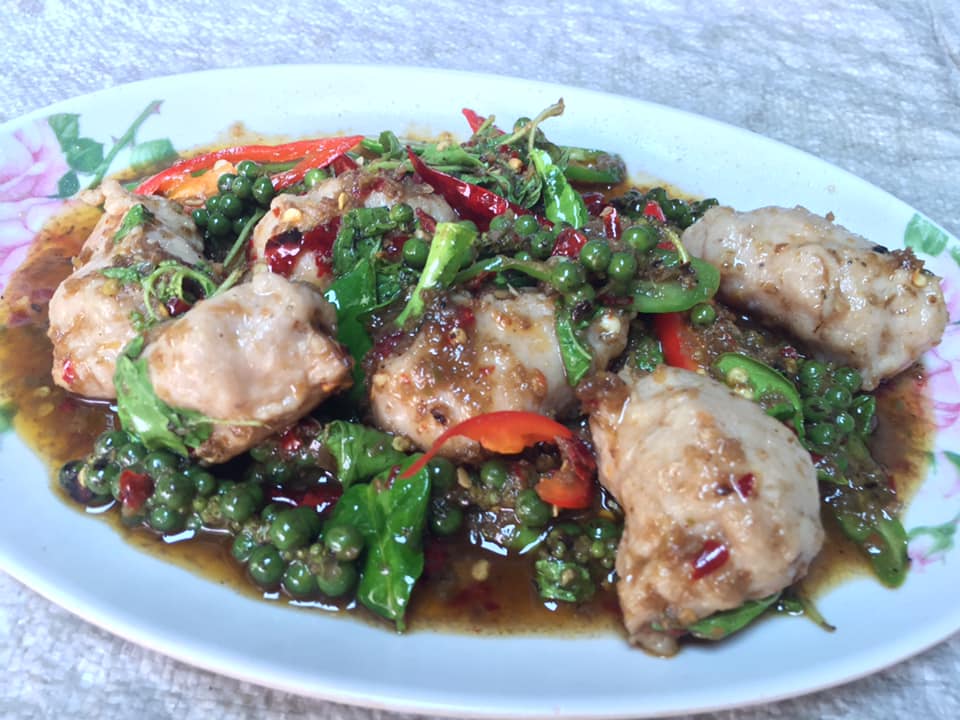 ข้าวเปิ๊ปยายเครื่อง, กับข้าวกับปลา, สินวนา, เฟื่องฟ้า, บ้านครูอิ๋ว, สิบสองหน่วยตัด, ร้านอาหารลุงจ้อย สุโขทัย, ก๋วยเตี๋ยวสุโขทัย ไม้กลางกรุง, Pizza House, Phum Phor ภูมิพ่อ, รักชาติ พาเพลิน ศรีสำโรง, ณ โขทัย, กุ๊กเหมียน, ป้าอ้วนหมูจุ่ม 2