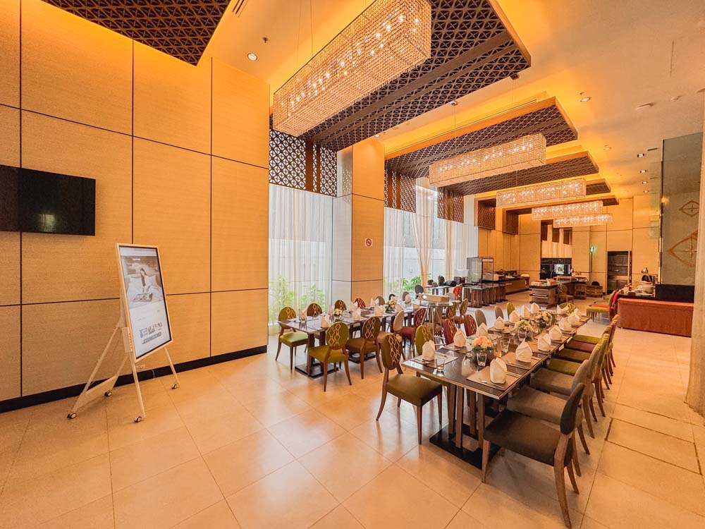 Grande Centre Point Ploenchit, ครัวจำแลง แปลงกาย, Sortrel Sathorn, บ้านน้ำเคียงดิน, ปลาอยู่เย็น, Samsen Villa, ครัวกรุงเทพ, Maldives Maodeep, Waterside Karaoke Restaurant, Little tree, The local Restaurant, Chocolate Ville, Ther Dining &amp; Bar, บ้านสุขนิยม, สวนอาหารบางบัว, แบมบูใหญ่, Craft Home , สวนอาหารซุ้มไผ่ เรโทร