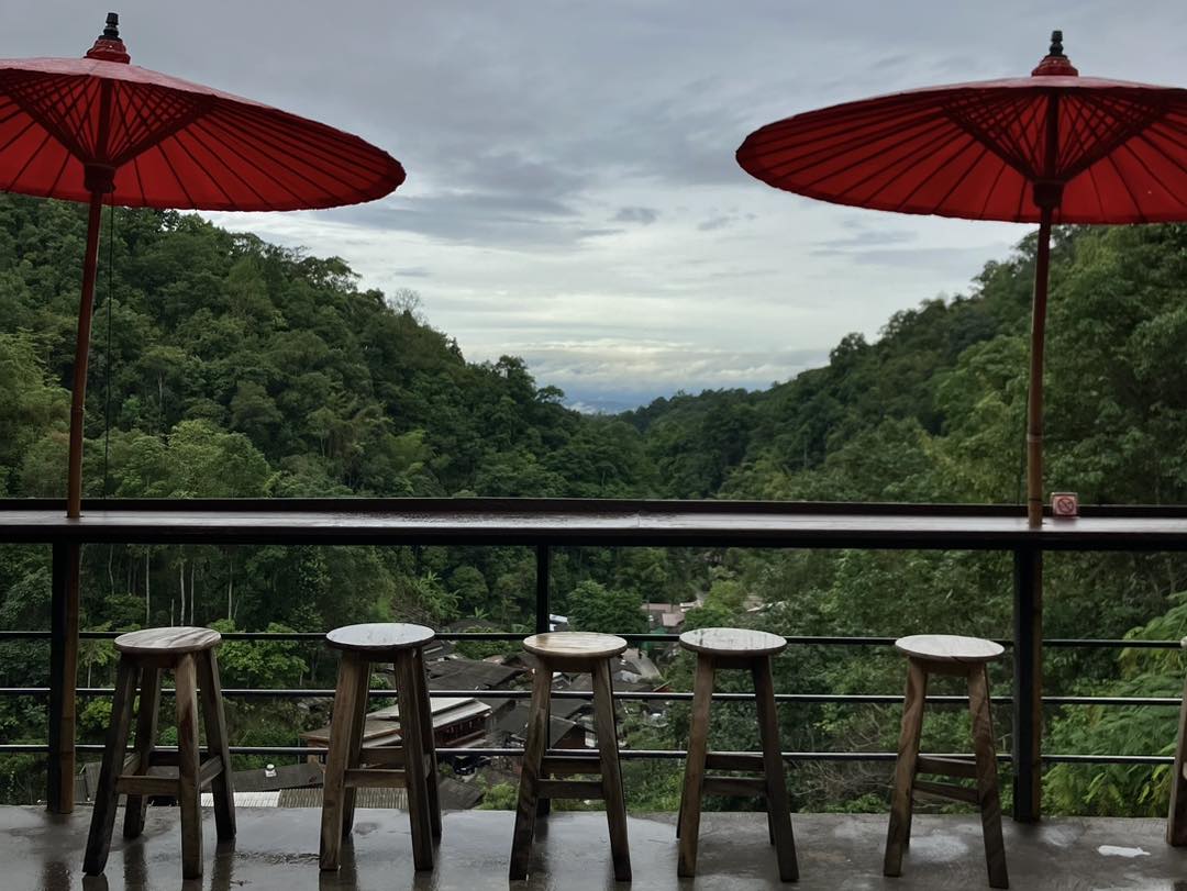 บ้านอิงดาว แม่กำปอง, Ma Du Doi Coffee แม่กำปอง, Teddu Coffee - Baansuphanbhum, ชมนกชมไม้, บ้านพักลุงปุ๊ด &amp; ป้าเป็ง แม่กำปอง, Pirunya Coffee, ร้านกาแฟฮ่อมดอย &amp; อาร์ตแกลเลอรี่ แห่งขุนเขา แม่กำปอง, บ้านหลงเขา แม่กำปอง &amp; ฮักเขา ฟาร์มสเตย์, ระเบียงวิวแม่กำปอง, ณ แม่กำปอง ร้านอาหารแม่กำปอง