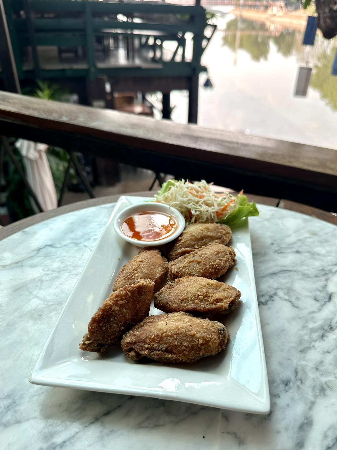 บ้านพระยาสุเรนทร์, The Riverside Restaurant Lampang, อร่อยบาทเดียว, ฮอมครัวเมือง, บะหมี่โกจือ ข้างไปรษณีย์ลำปาง, ข้าวซอยป้าบุญ ลำปาง, ข้าวมันไก่ห้าแยก, ก๋วยเตี๋ยวบ้านดง ลำปาง, ข้าวซอยอิสลาม ลำปางหนา