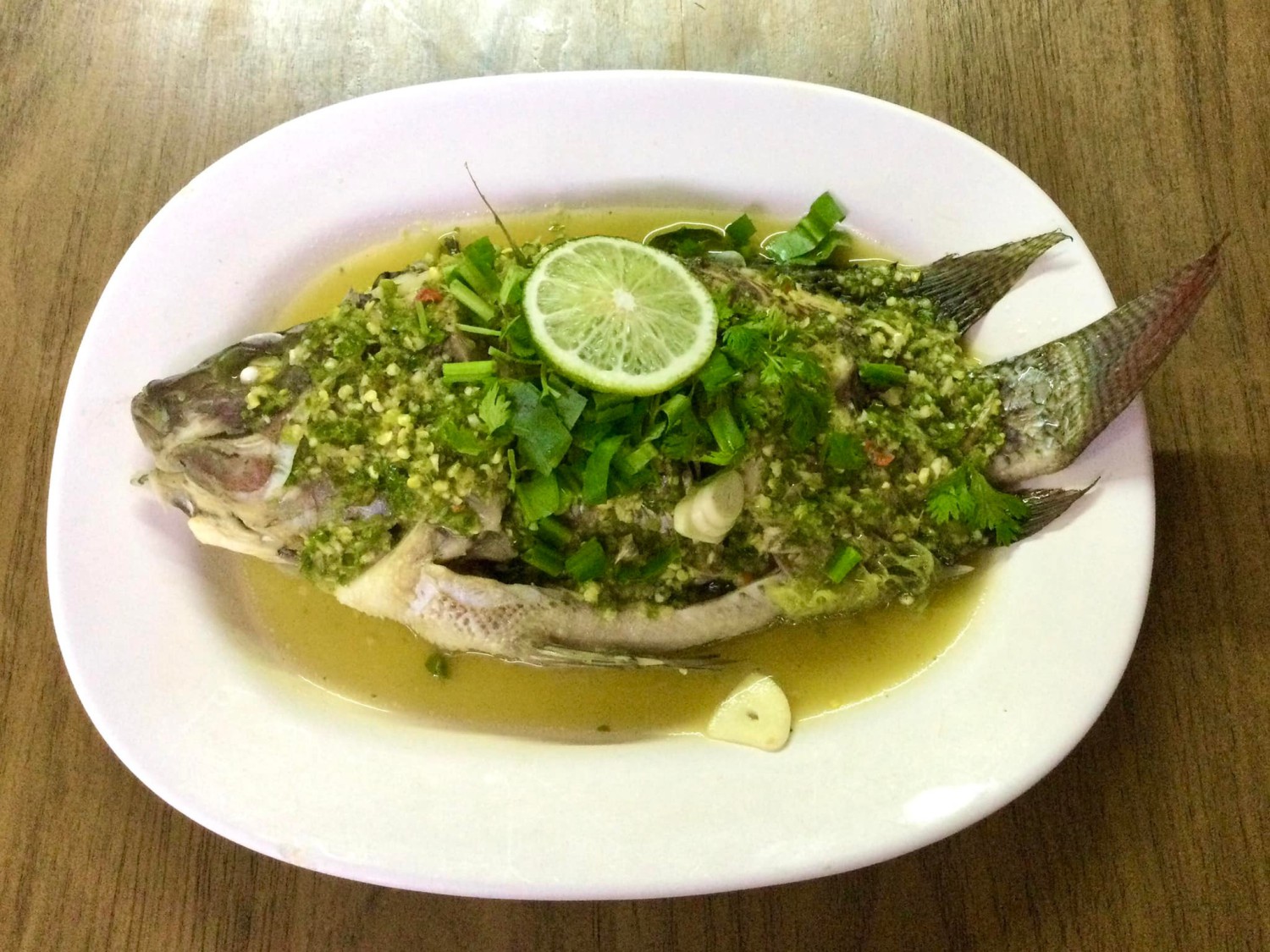 บ้านพระยาสุเรนทร์, The Riverside Restaurant Lampang, อร่อยบาทเดียว, ฮอมครัวเมือง, บะหมี่โกจือ ข้างไปรษณีย์ลำปาง, ข้าวซอยป้าบุญ ลำปาง, ข้าวมันไก่ห้าแยก, ก๋วยเตี๋ยวบ้านดง ลำปาง, ข้าวซอยอิสลาม ลำปางหนา