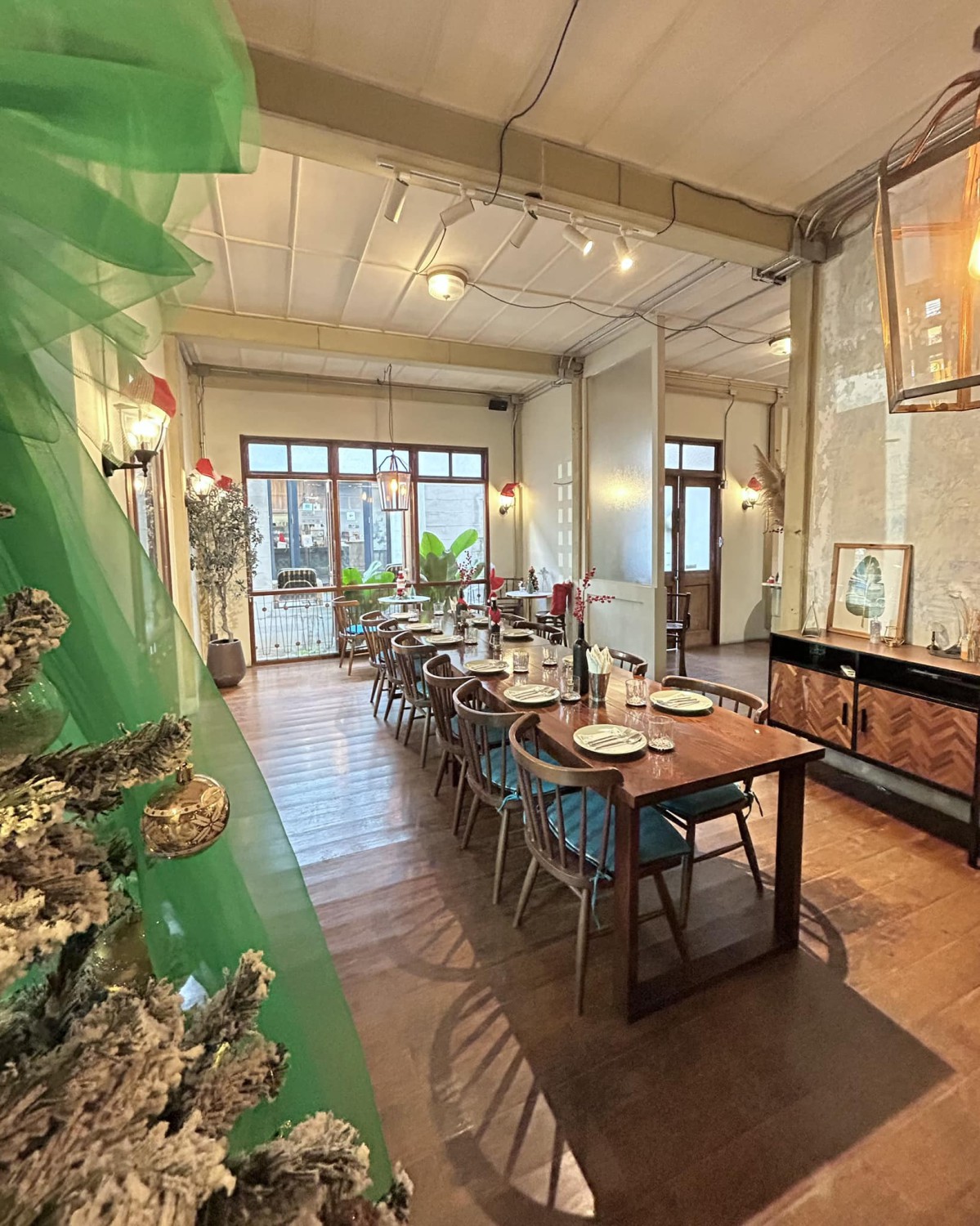 ครัวจำแลง แปลงกาย, Kojiro Japanese Cuisine, ฮองมิน ภัตตาคารจีน, Chom Arun, The Yard Restaurant, Laychale, DE VIVA, Sheep Village, กุ้งเต้น, อรรถรส, กินลมชมสะพาน, บ้านน้ำเคียงดิน, 1 of a kind, คาวหวาน Noodle&amp;cafe