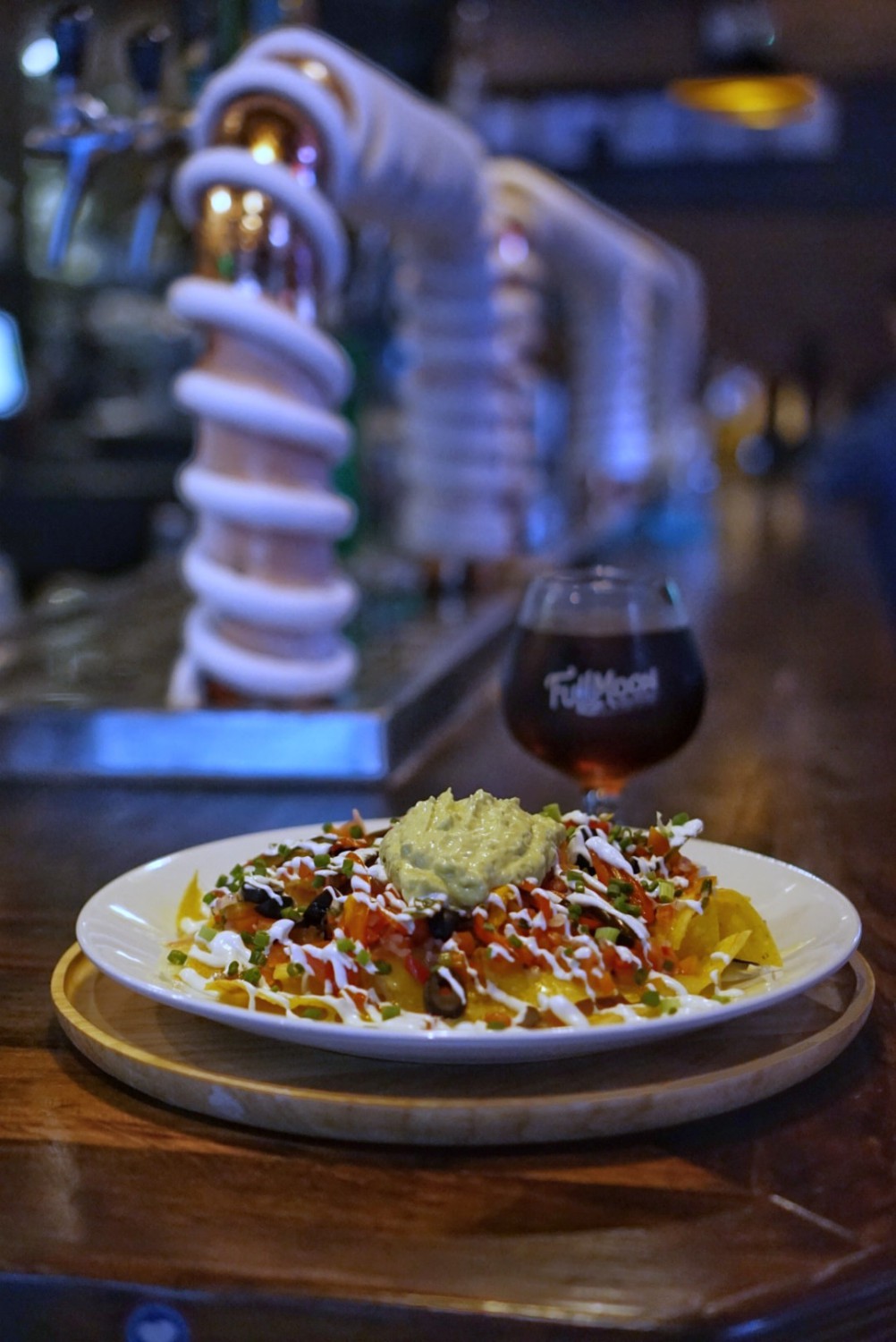 Pachi Bangkok, AINU Bar, Beer Belly Bkk, Cardroom BKK, She Bar, Rabbit Hole, Ekamai Beer House, SOHO BKK, Thonglor Yokocho トンロー横丁, Nowhere (โนแวร์), Another Round, HEAP Cafe' &amp; Restaurant