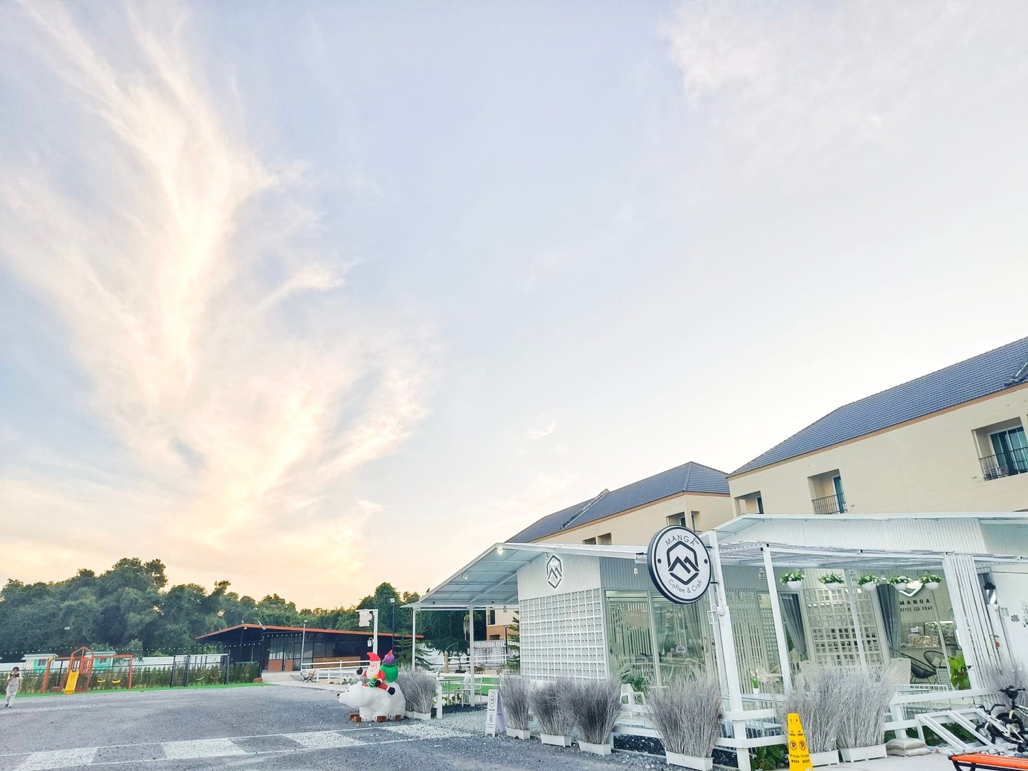 Pransuk, Khagee sriracha cafe, Manga Coffee & Craft, Morning Glory Cafe, สาขาศรีราชา