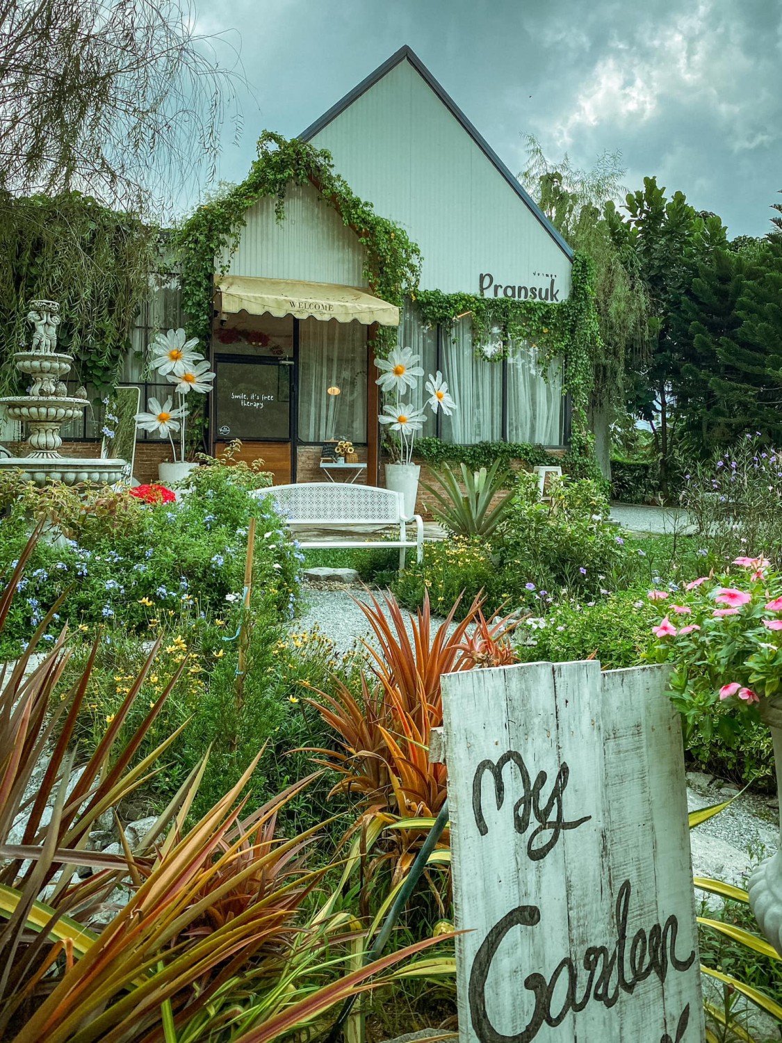 Pransuk, Khagee sriracha cafe, Manga Coffee & Craft, Morning Glory Cafe, สาขาศรีราชา