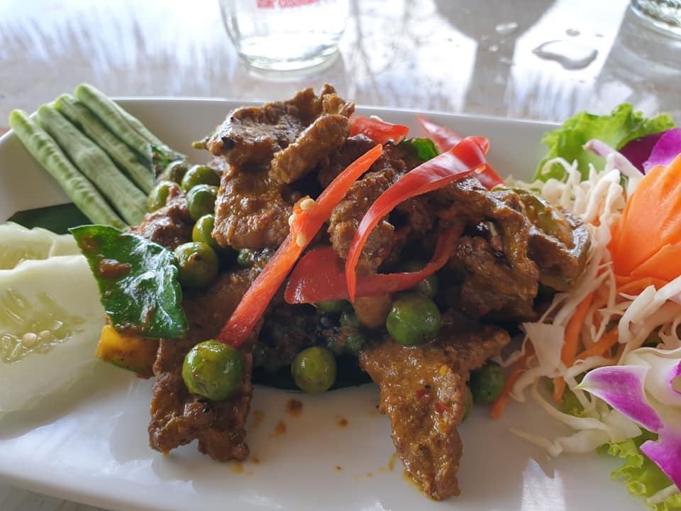 บ้านสวนลุงไข่, พี่เชษฐ์, Sawasdee-CuP Samui, ร้านอาหารข้าวหอม เกาะสมุย, ครัวชาวบ้าน, ท่าเรือสมุยซีฟู้ด, เสบียงเล, Mira Serene, โกเซ้ง เกาะสมุย, ครัวเสวยสมุย, The Roof Samui, มิสสมุย, Jam restaurant