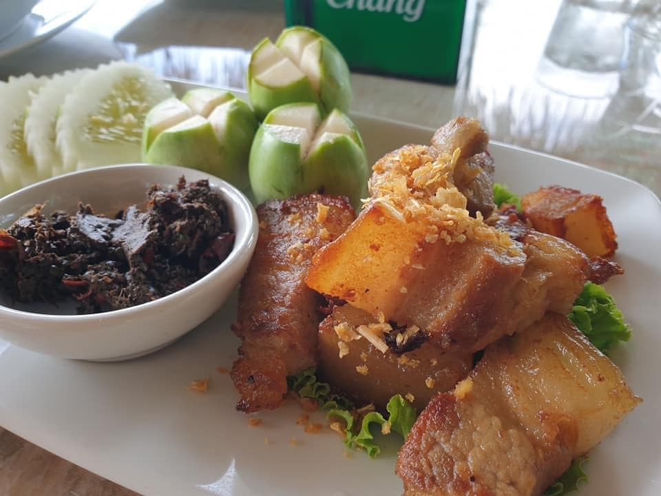 บ้านสวนลุงไข่, พี่เชษฐ์, Sawasdee-CuP Samui, ร้านอาหารข้าวหอม เกาะสมุย, ครัวชาวบ้าน, ท่าเรือสมุยซีฟู้ด, เสบียงเล, Mira Serene, โกเซ้ง เกาะสมุย, ครัวเสวยสมุย, The Roof Samui, มิสสมุย, Jam restaurant