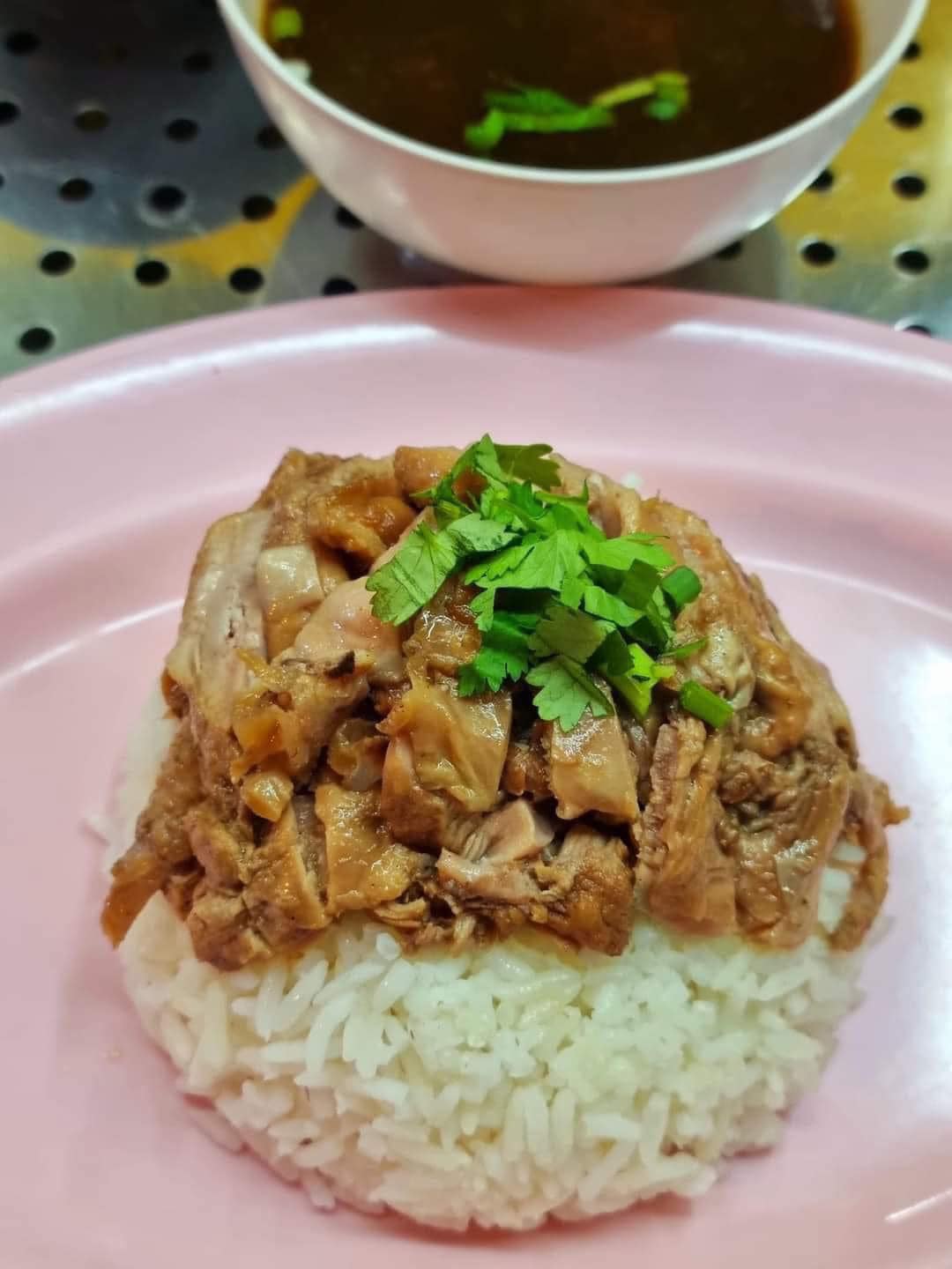 นิยมบุฟเฟ่ต์ ก๋วยเตี๋ยวไก่มะระ, ก๋วยเตี๋ยวเรือ จ้าวคุณ Jaokhun ปากน้ำ สมุทรปราการ, นายท่าน, เฮียปิงลูกชิ้นปลาหมึก, สำรวยก๋วยเตี๋ยวเนื้อ วัดอโศการาม, ก๋วยเตี๋ยวเรือเติมบุญ, ก๋วยเตี๋ยวปลื้ม เนื้อตุ๋น หมูตุ๋น, ก๋วยเตี๋ยวเนื้อ เจ๊หงษ์ แพรกษา, ก๋วยเตี๋ยวเป็ดเจ๊เต็ง, ต.รุ่งโรจน์ ลูกชิ้นปลา, เนื้อตุ๋น แม่ประคำ อร่อยที่สุดในโลก 24 ชม., เจ๊ลี ก๋วยเตี๋ยวเรืออยุธยา รสเด็ด, ติ๋มก๋วยเตี๋ยวเป็ด, ก๋วยเตี๋ยวลูกชิ้นยักษ์ - สะพานเขียว, ก๋วยเตี๋ยวดาวทอง, ก๋วยเตี๋ยวข้ามฟาก, สถานีรถไฟฟ้าทิพวัล-แบริ่งเก่า, ก๋วยเตี๋ยวเรือตรากบ ปั๊ม ปตท.สมจิตร, เจ๊ดา ก๋วยเตี๋ยวเป็ด ปากน้ำ
