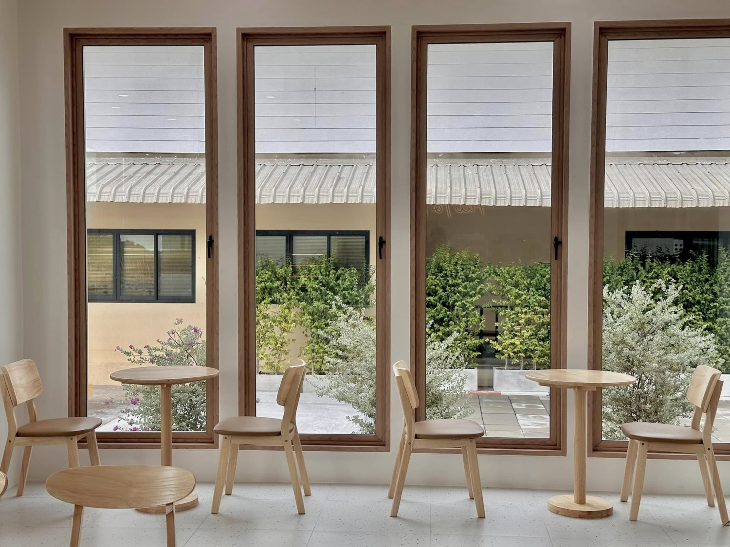 FEEL AT EASE CAFE, Norma, KERK, Peace Oriental Teahouse