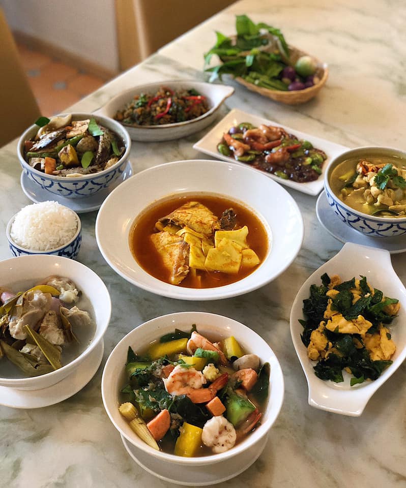 ครัวจำแลง แปลงกาย, เสือใต้, ปิ่นโตพ่อ, ศรีขมิ้น, สาขาพระราม 9 - ศรีนครินทร์, บ้านไอซ์