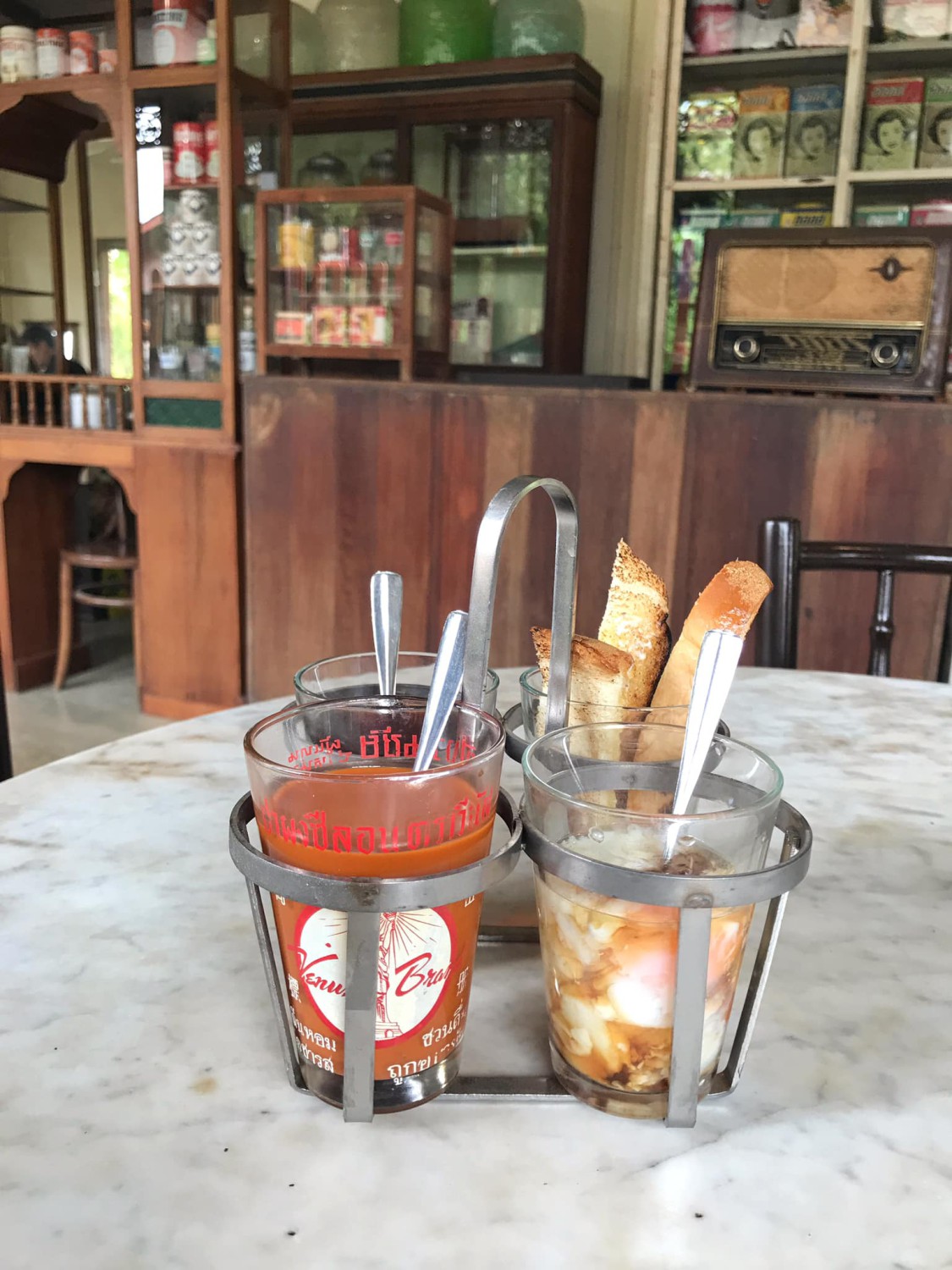กอบัว, บ้านอาหารไทย, บ้านบัว, บ้านรั้วไม้ Cuisine & Cafe, ครัวหอมมันปู, ร้านไหน อุทยานหินเขางู ราชบุรี, สวนอาหาร รางตาล, Pakmud แซ่บหมูทะ, สาขาโพธาราม, ถึงพริกถึงขิง, มะม่วงคู่, เนื้อต้มบ้านสิงห์ เจ๊ติ๋ม, โกรกแดง, ชุมทางของอร่อย, Mainichi365, Octospider restaurant, Lim cafe Photaram, ครัวตะนาวศรี สวนผึ้ง ราชบุรี, อาตี๋โกปี๊, โอปอชิฟฟ่อนเค้ก, ก๋วยเตี๋ยวปลาแม่กลอง, ติ๋มเค้กมะพร้าวอ่อน, ก๋วยเตี๋ยวโบราณป้าฮวย, โอ่งข้าวโอ่งน้ำ, ครัวม่อนไข่ สวนผึ้ง ราชบุรี, ShabuDo